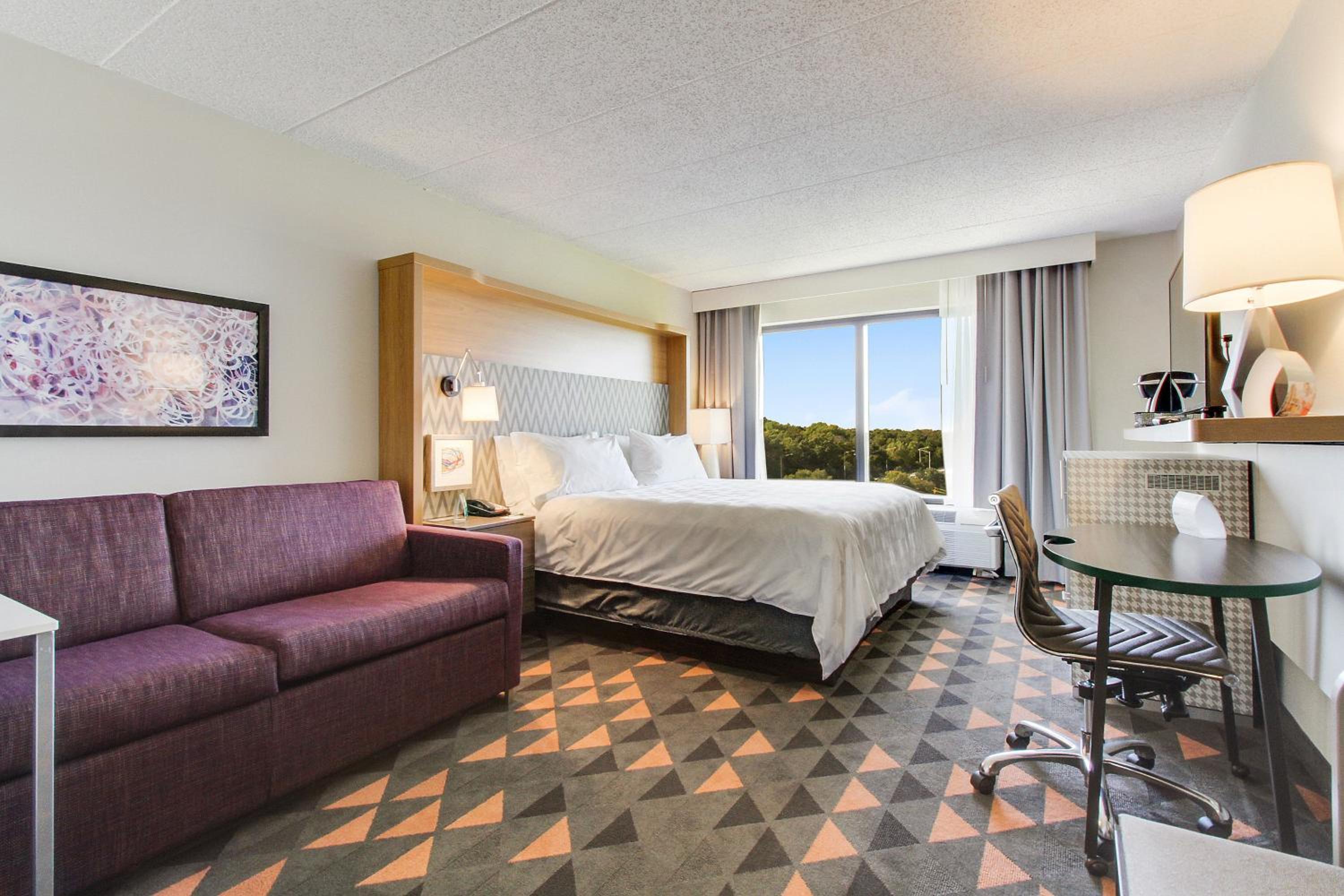 Standard King Room - Photo 4