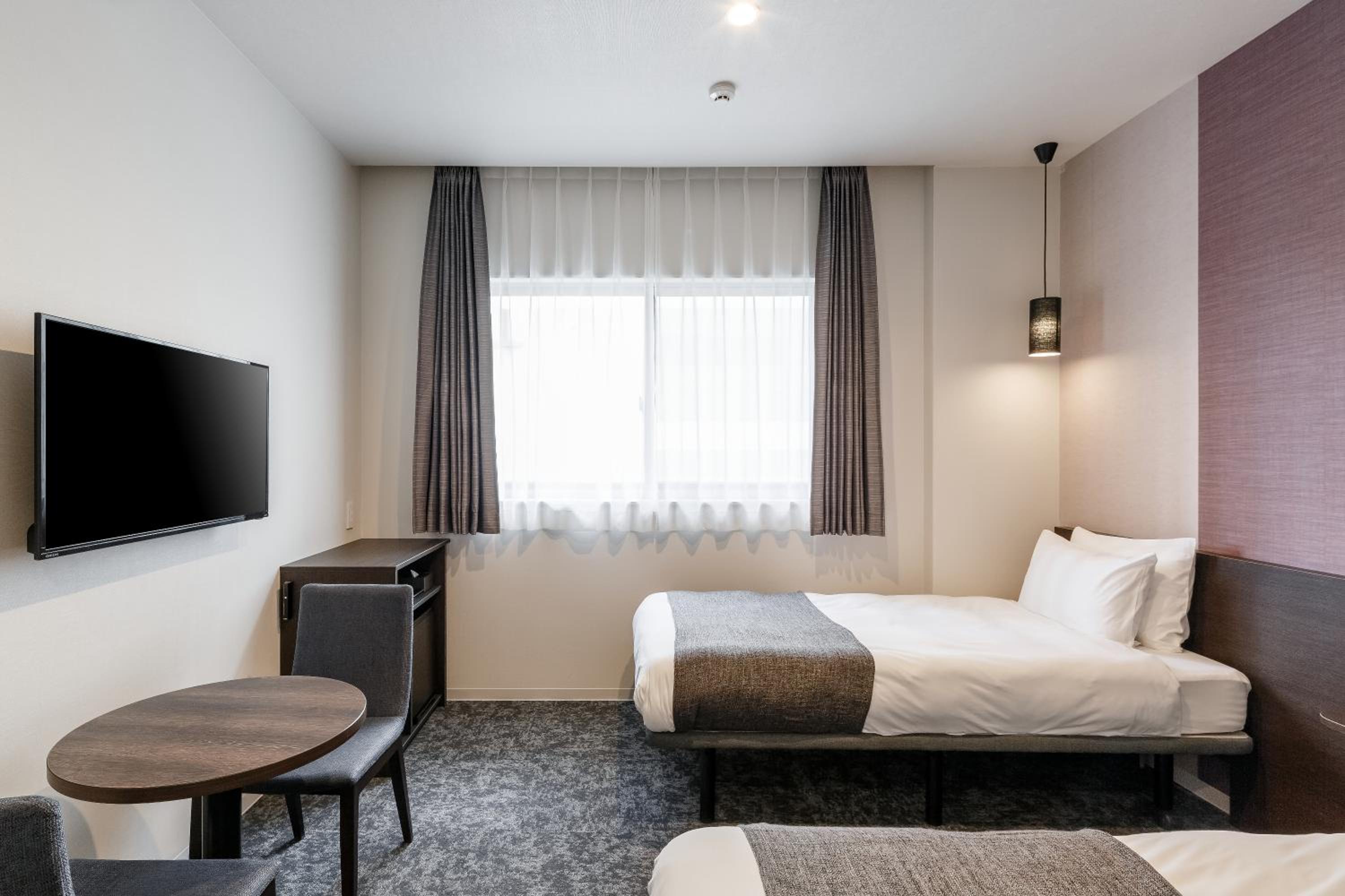 Twin Room - Photo 6
