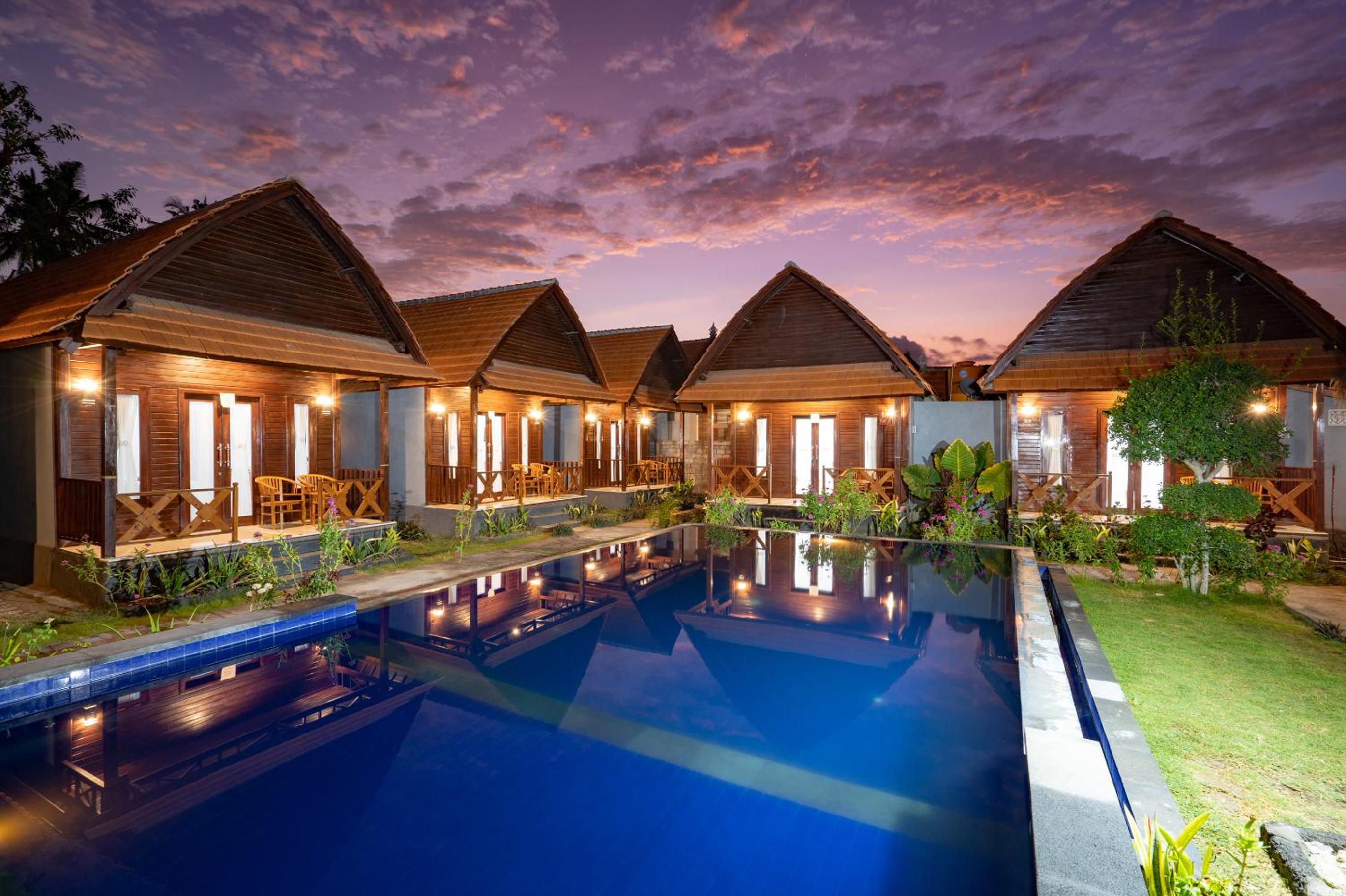 Double Room with Pool View - Photo 4
