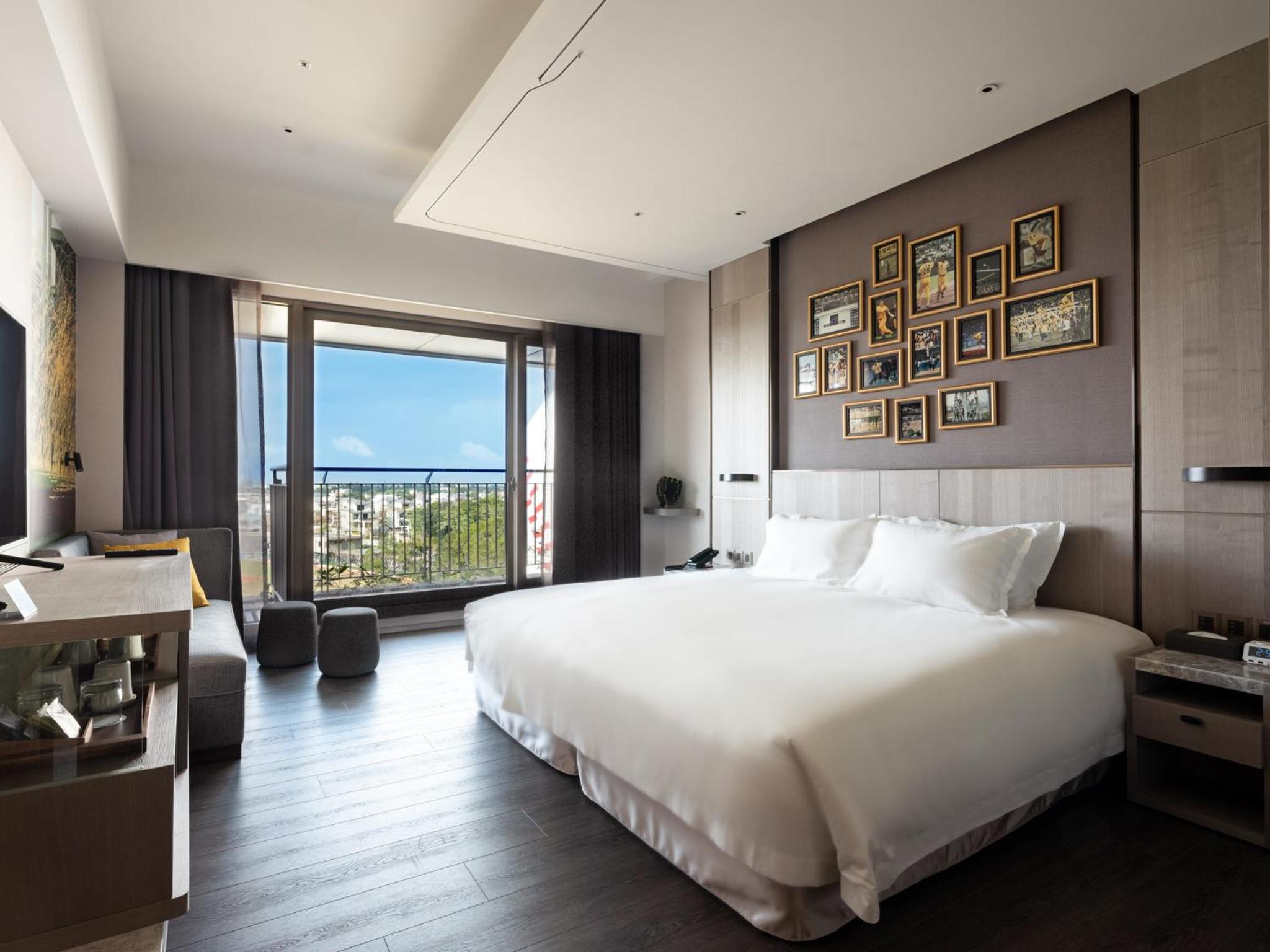 Brother Elephants-themed Double Room