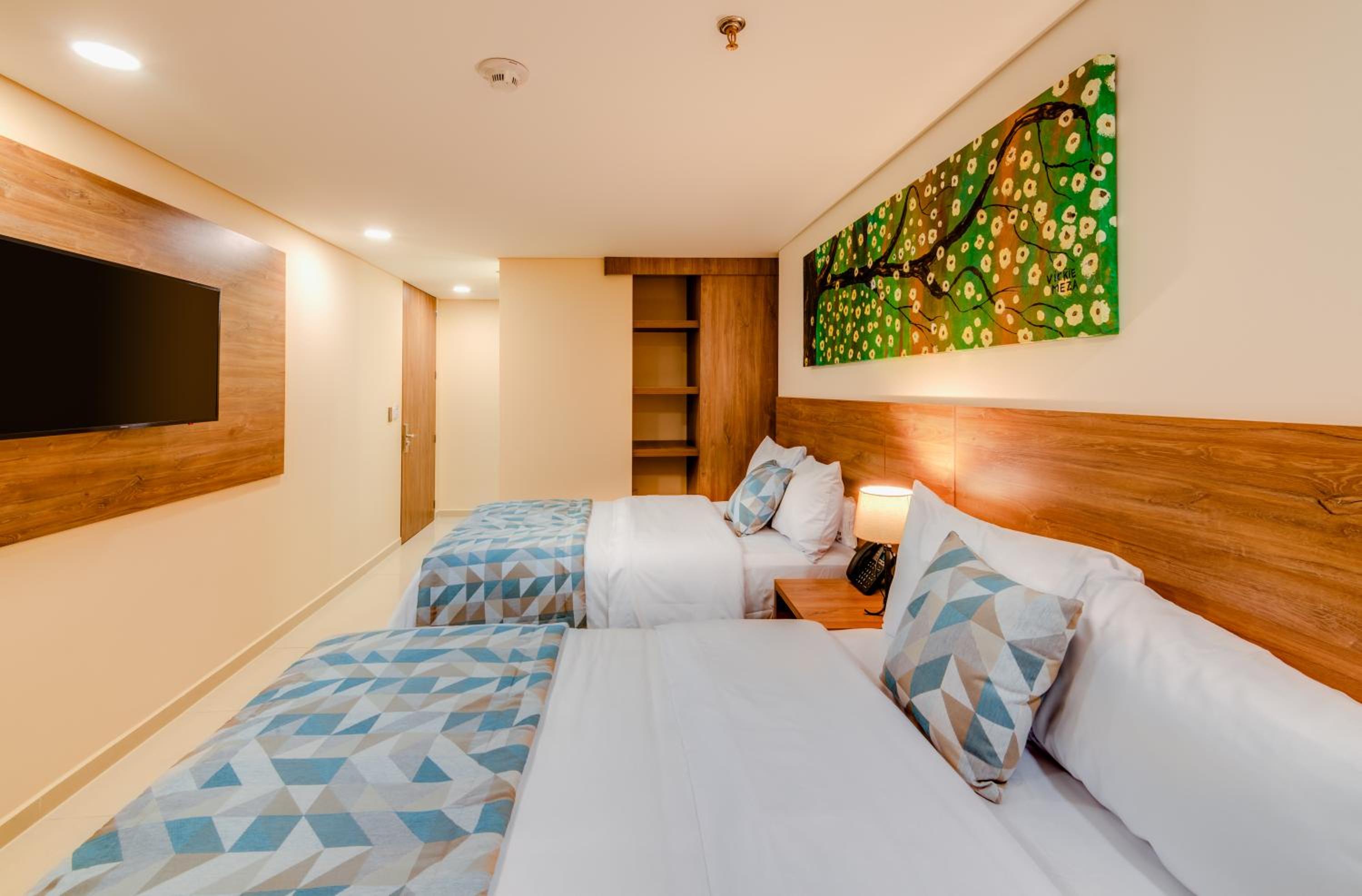 Standard Twin Room - Photo 6