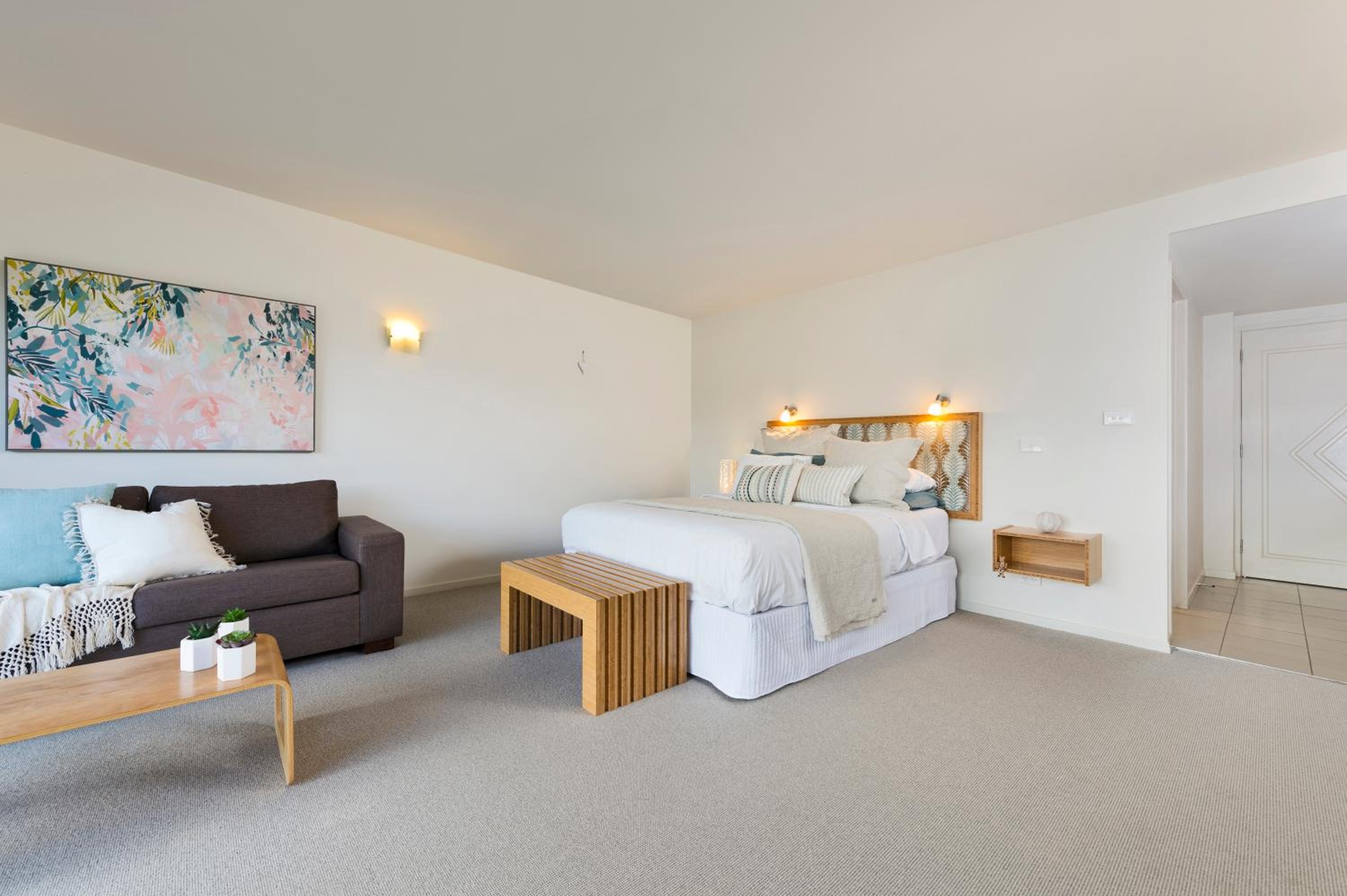 Luxury Suite photo 2