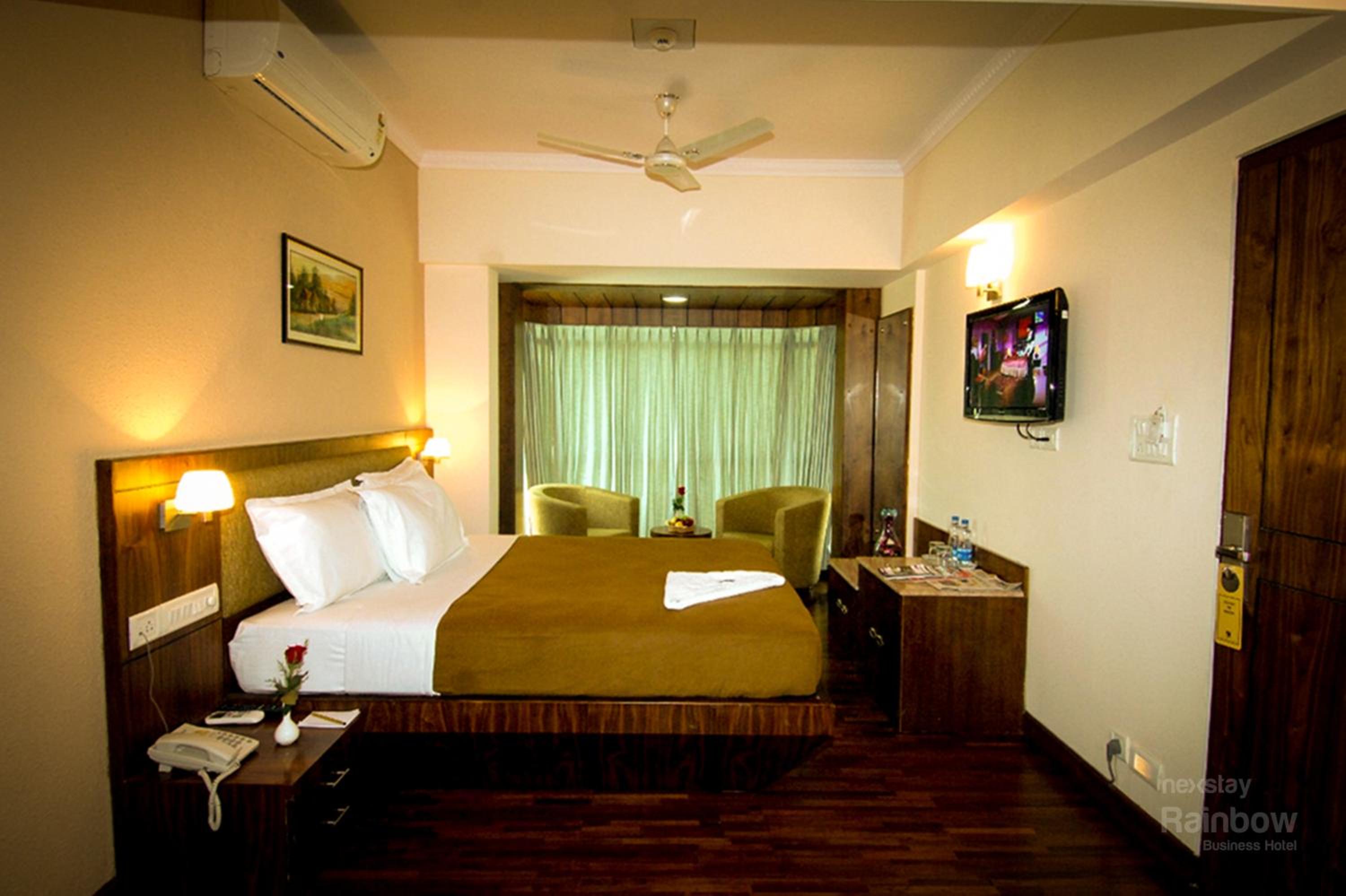 Executive Room - Photo 5