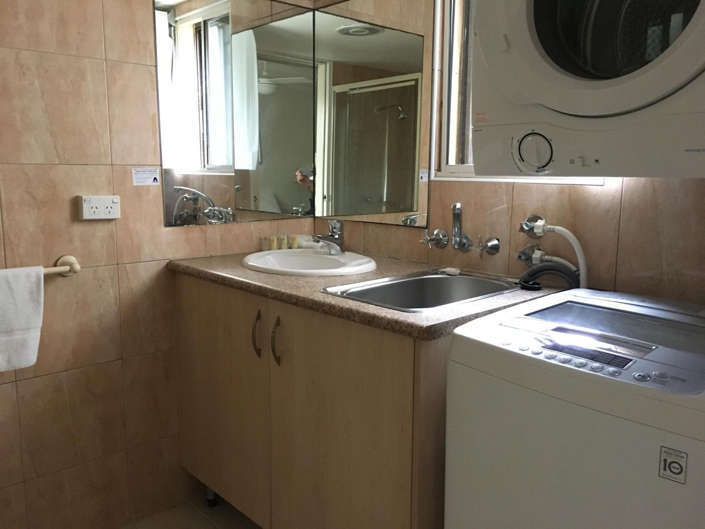 One-Bedroom Apartment - Photo 18