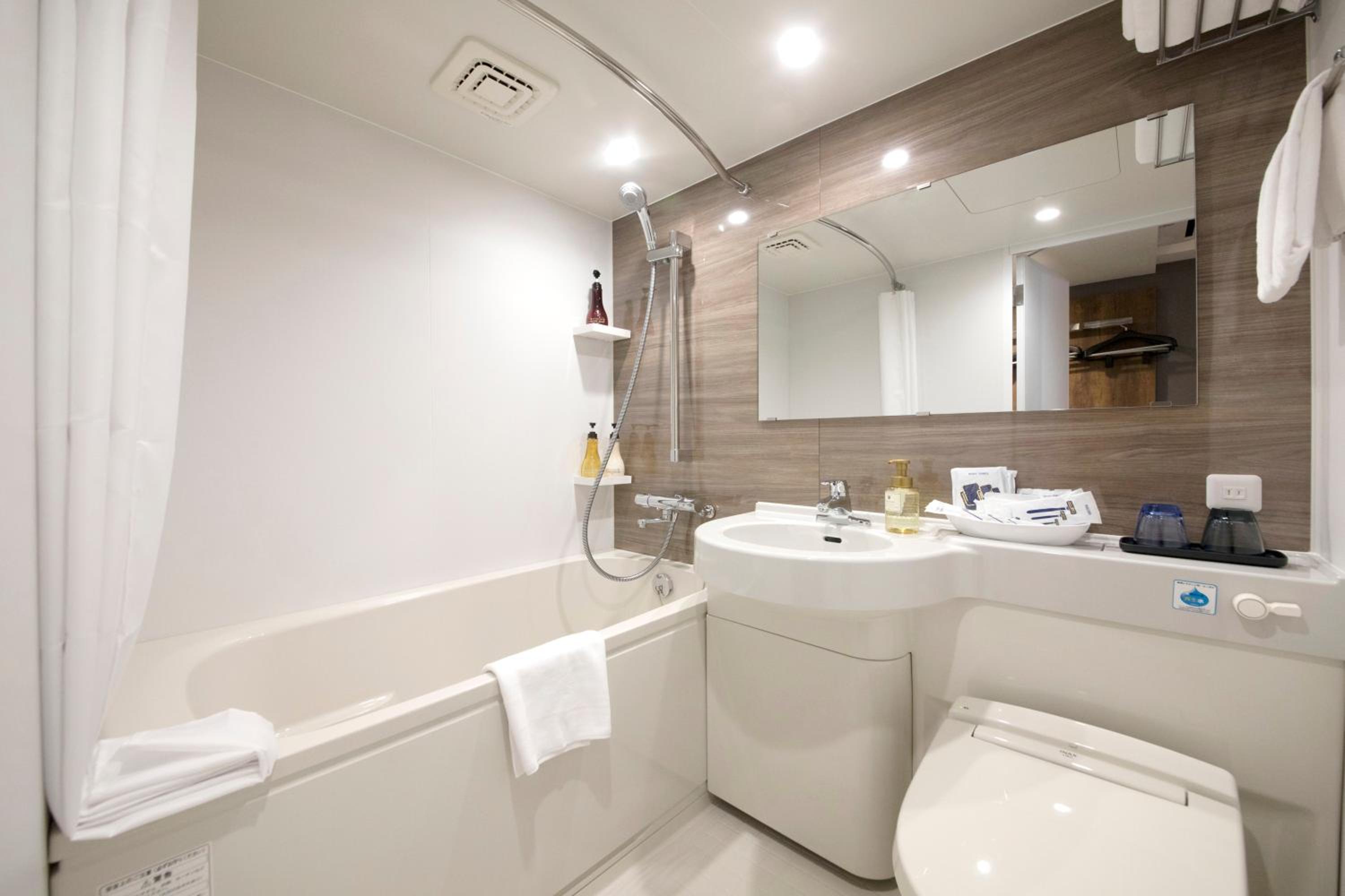 Moderate Twin Room - Non-Smoking - Photo 11