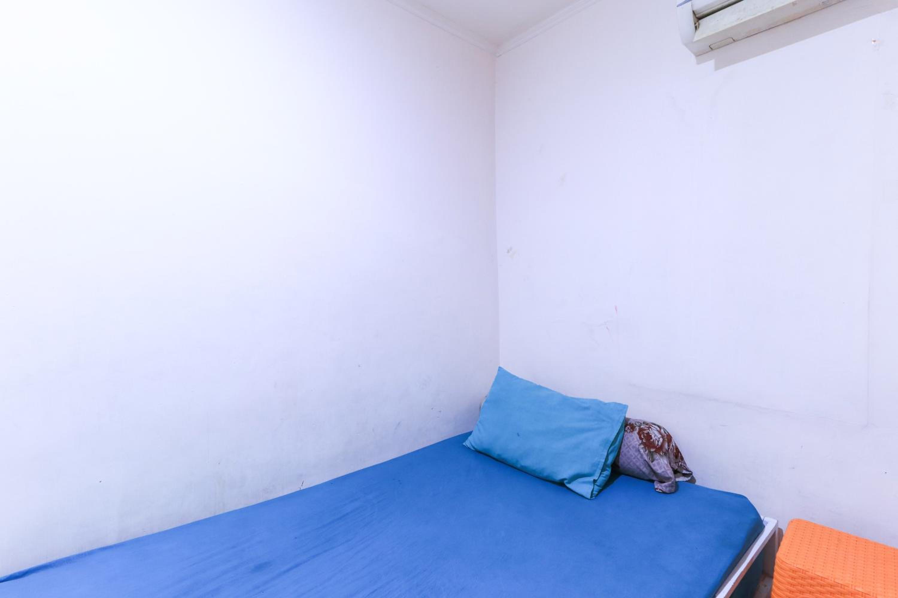 Standard Single Room photo 2