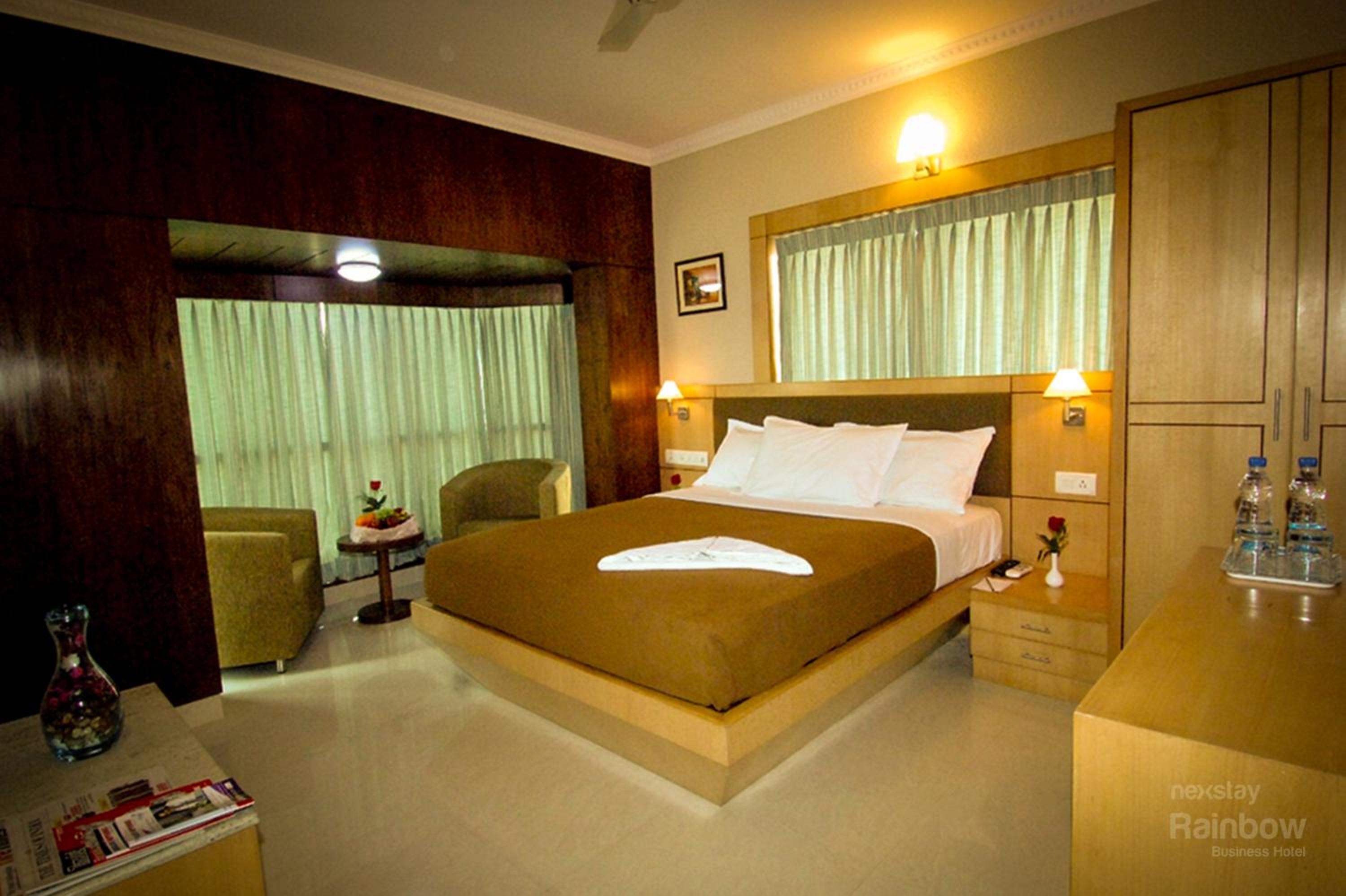 Executive Room - Photo 6