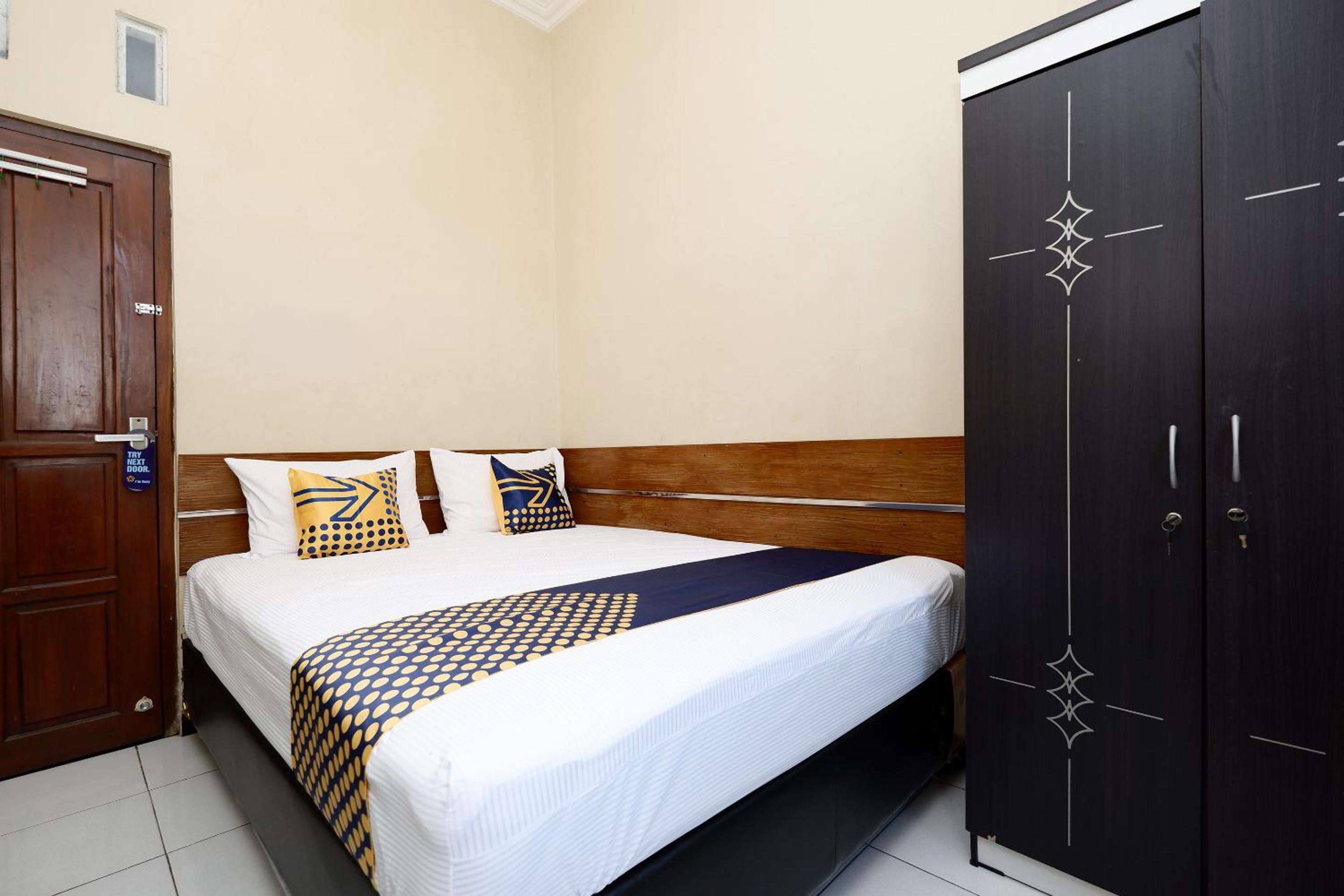 Standard Double Room - Photo 1