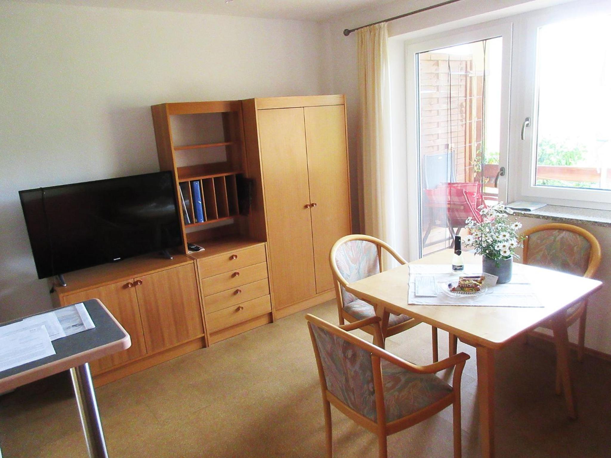 Apartment with Balcony photo 3