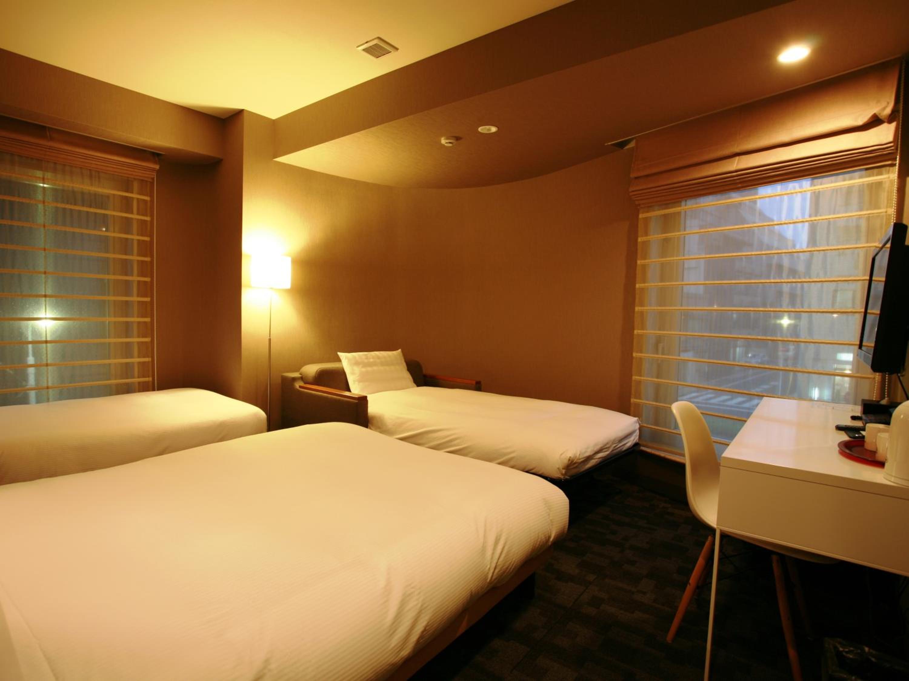Deluxe Triple Room - Non-Smoking photo 1