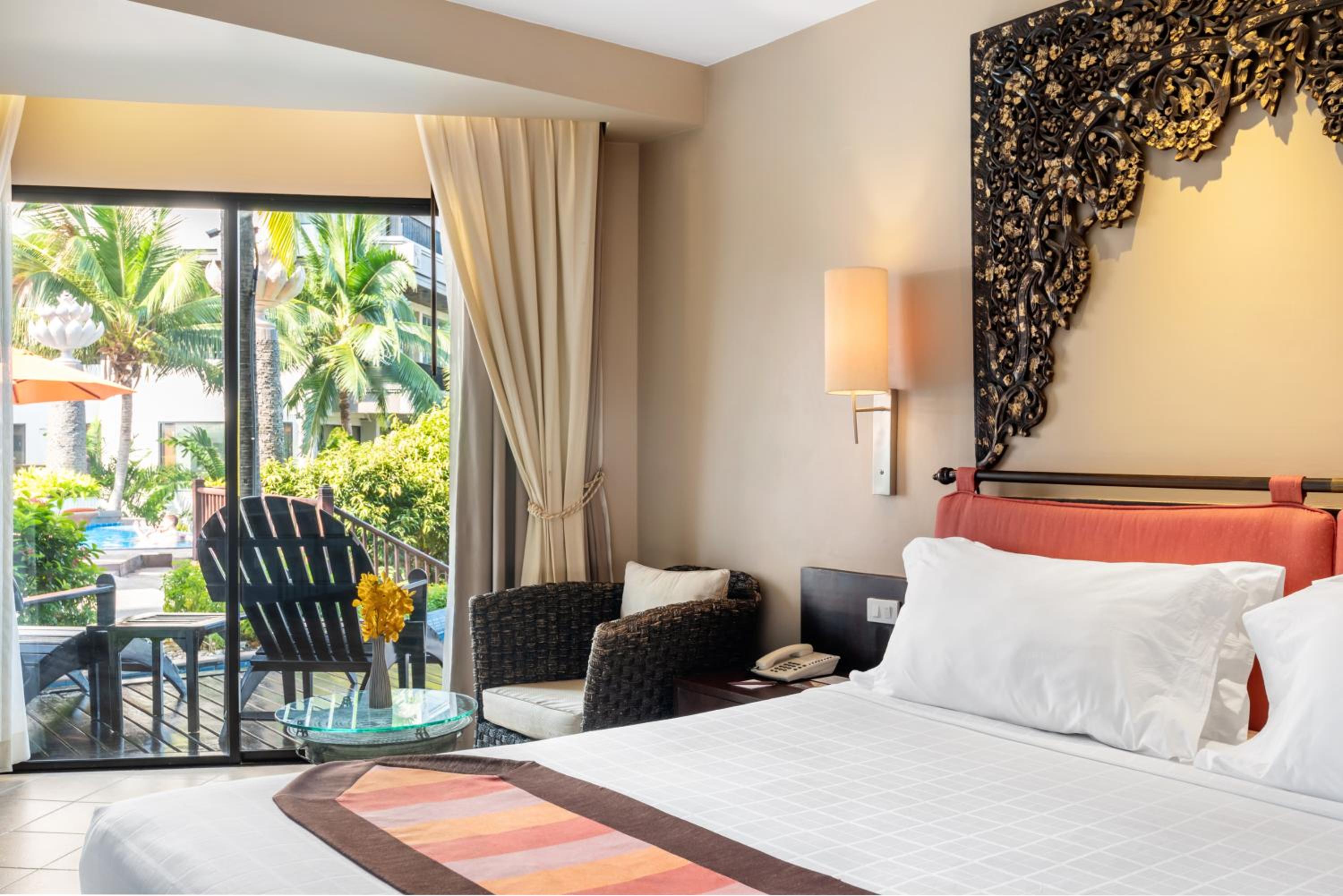 Deluxe Double or Twin Room with Pool Access - Photo 13