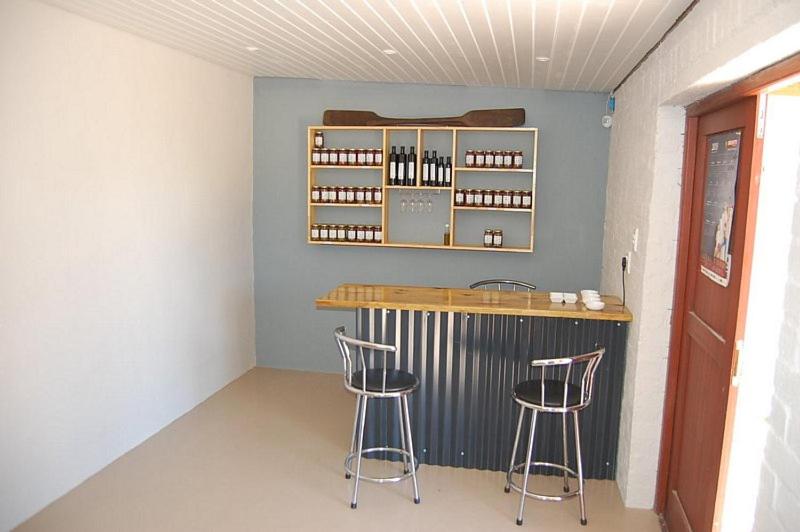 Deluxe Queen Suite - Photo 19