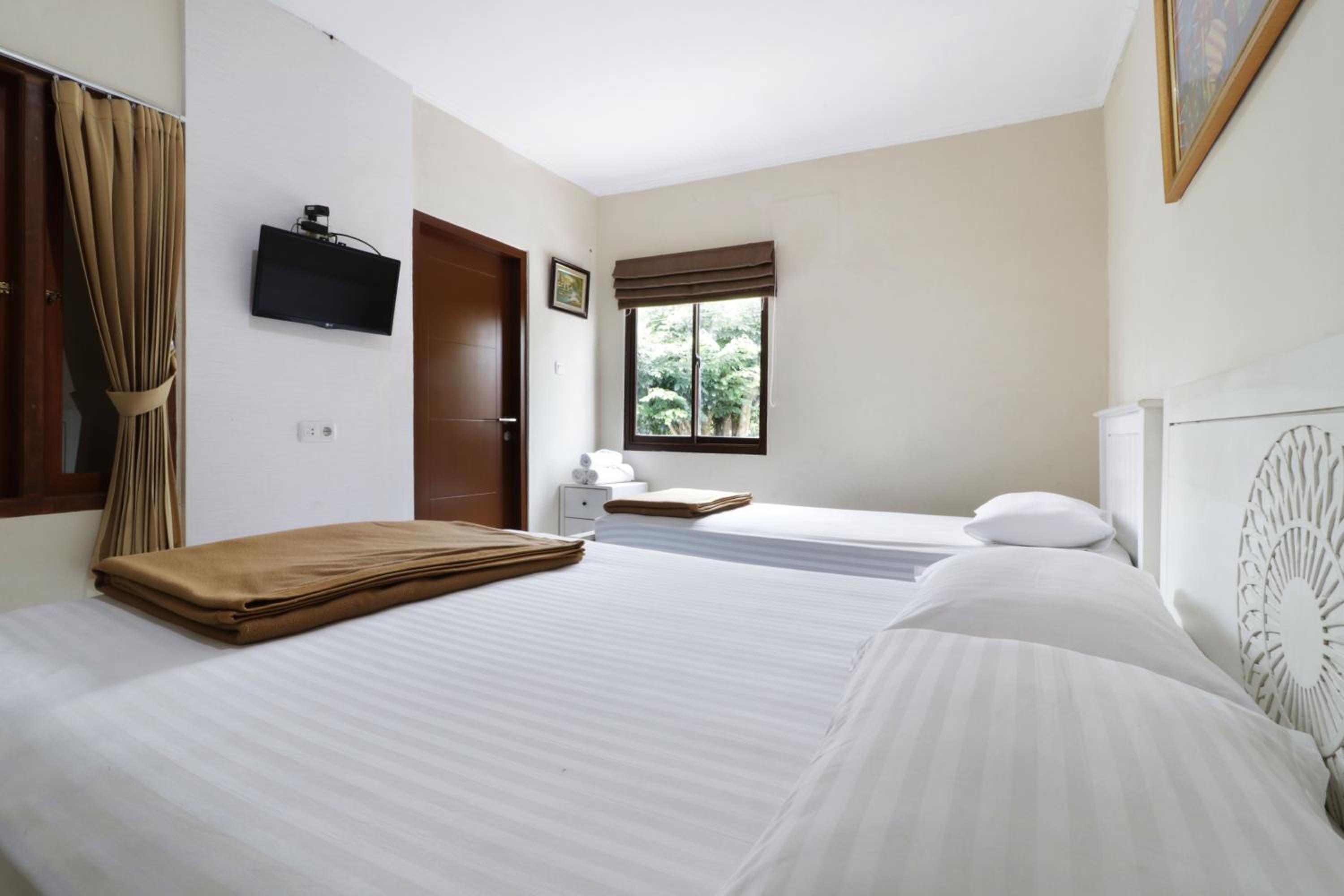 Deluxe Triple Room photo 2