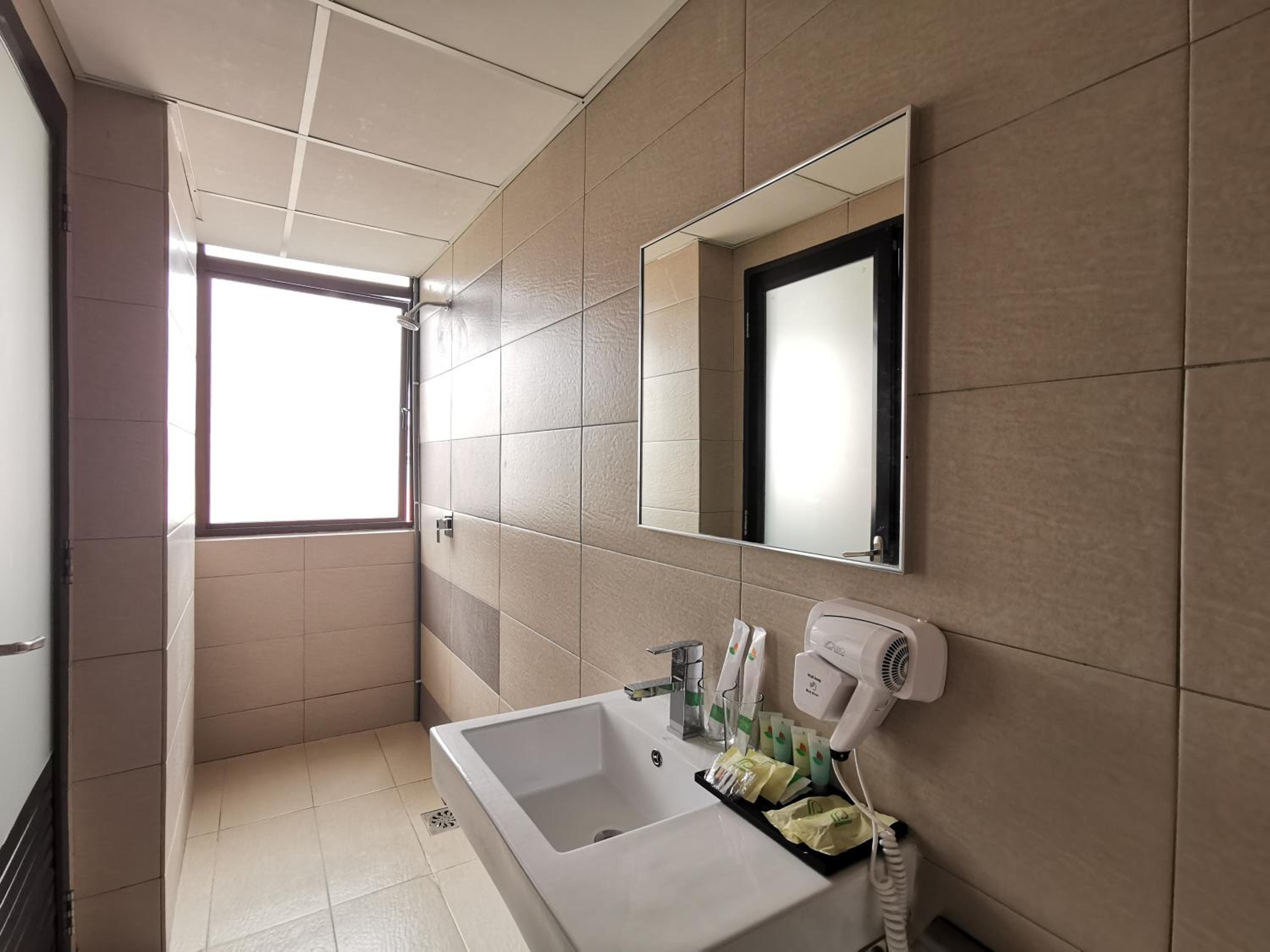 Leo Palace Hotel New Wing, WTC Kuala Lumpur — photo 96