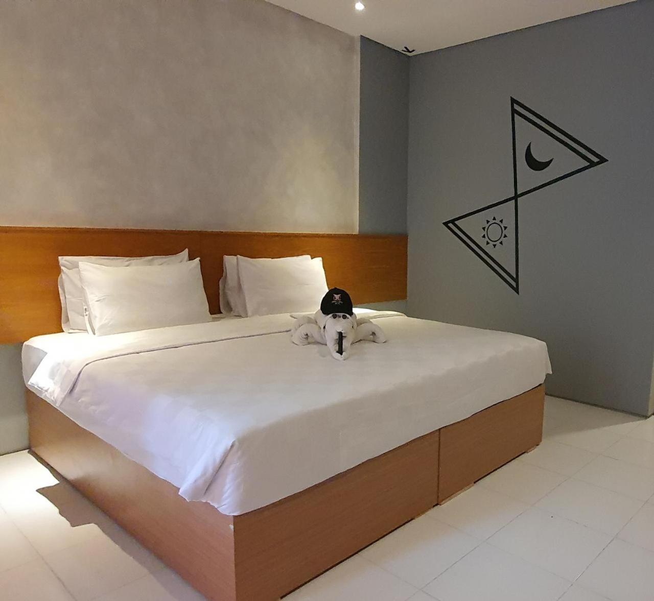Standard Double or Twin Room - Photo 3