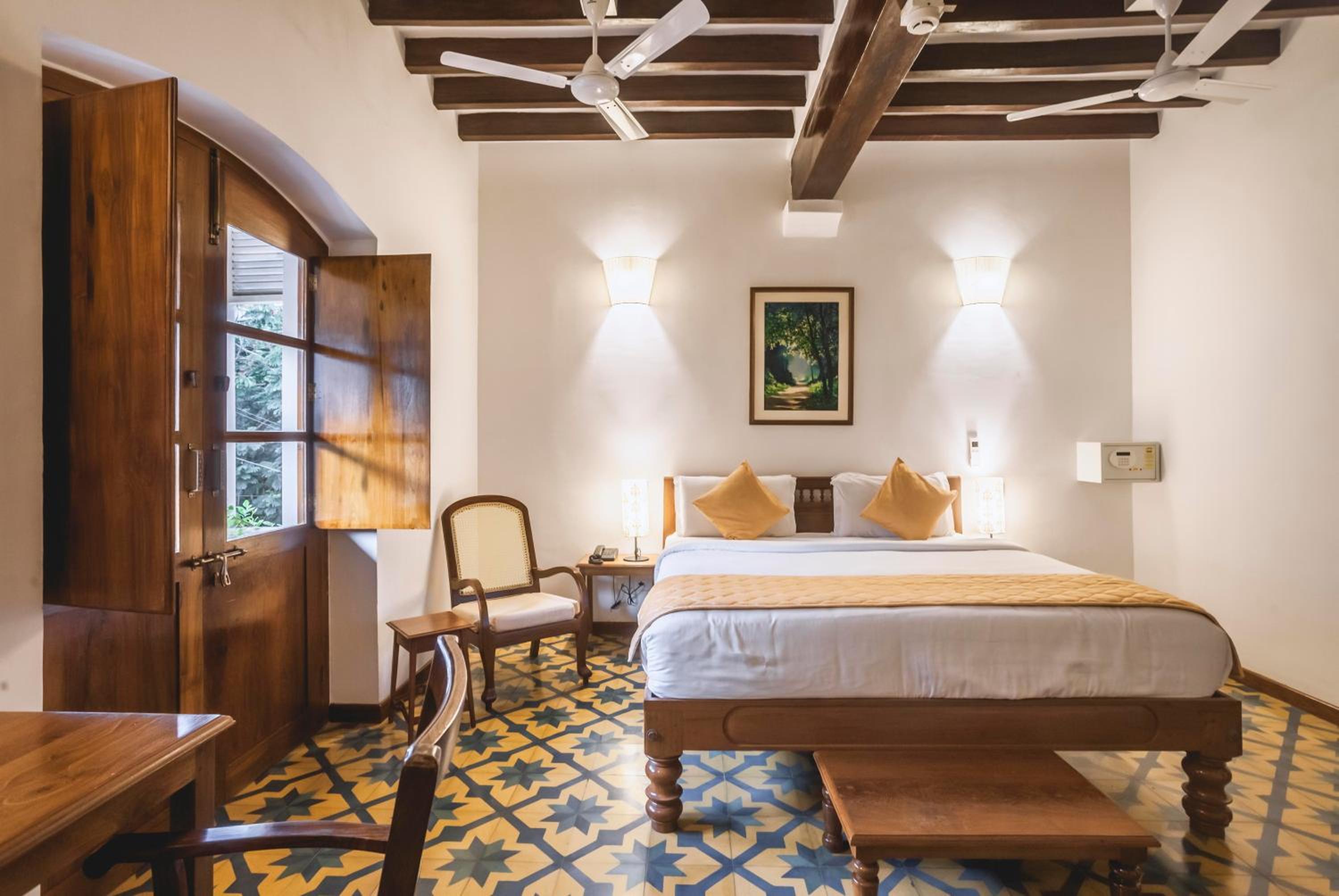 King Room with Balcony photo 3