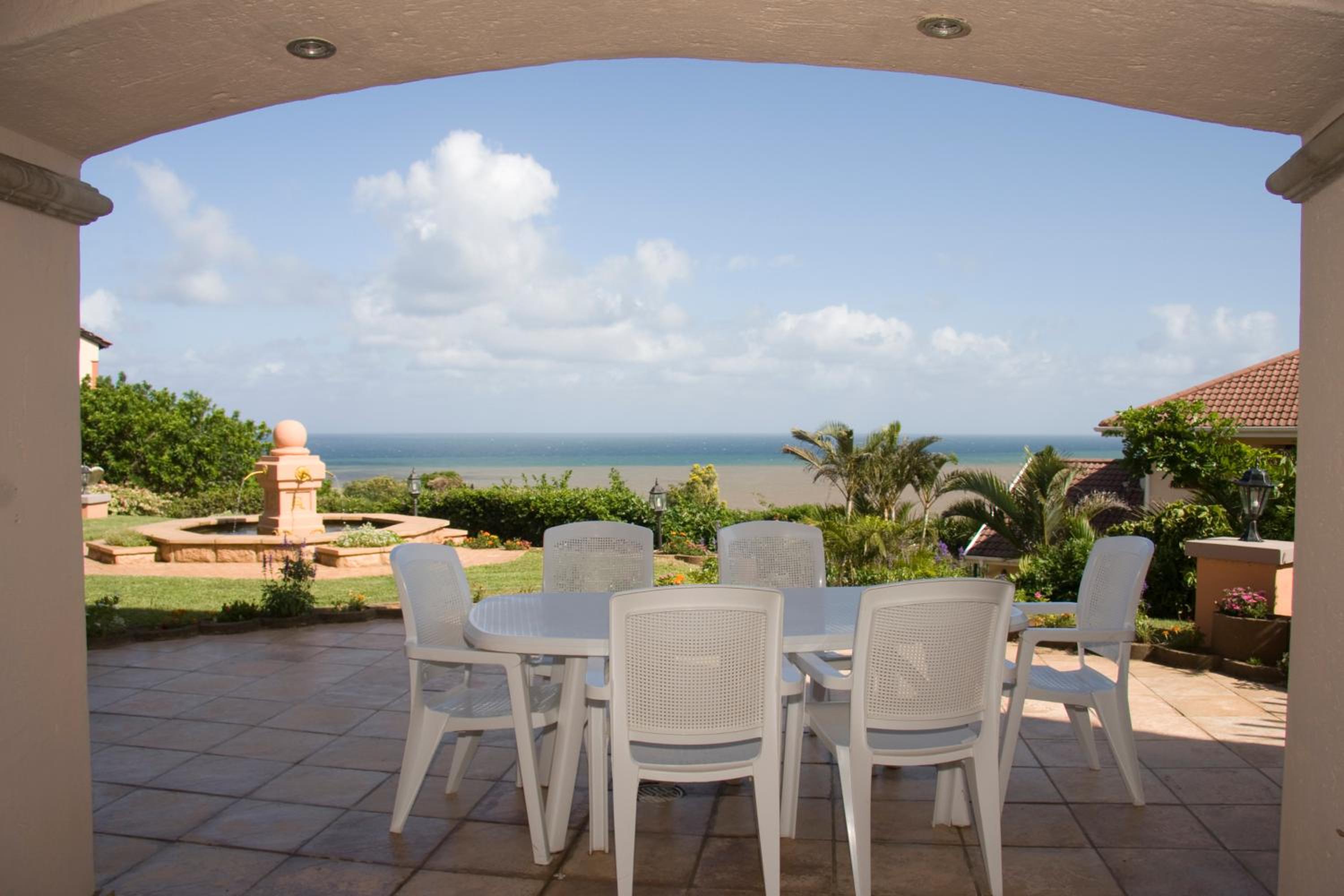 Deluxe Double or Twin Room with Sea View - Photo 5
