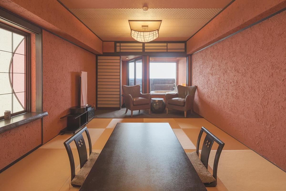 Japanese-Style Room with Sea View and Open-Air Bath - Meal Provided at Restaurant - Photo 4