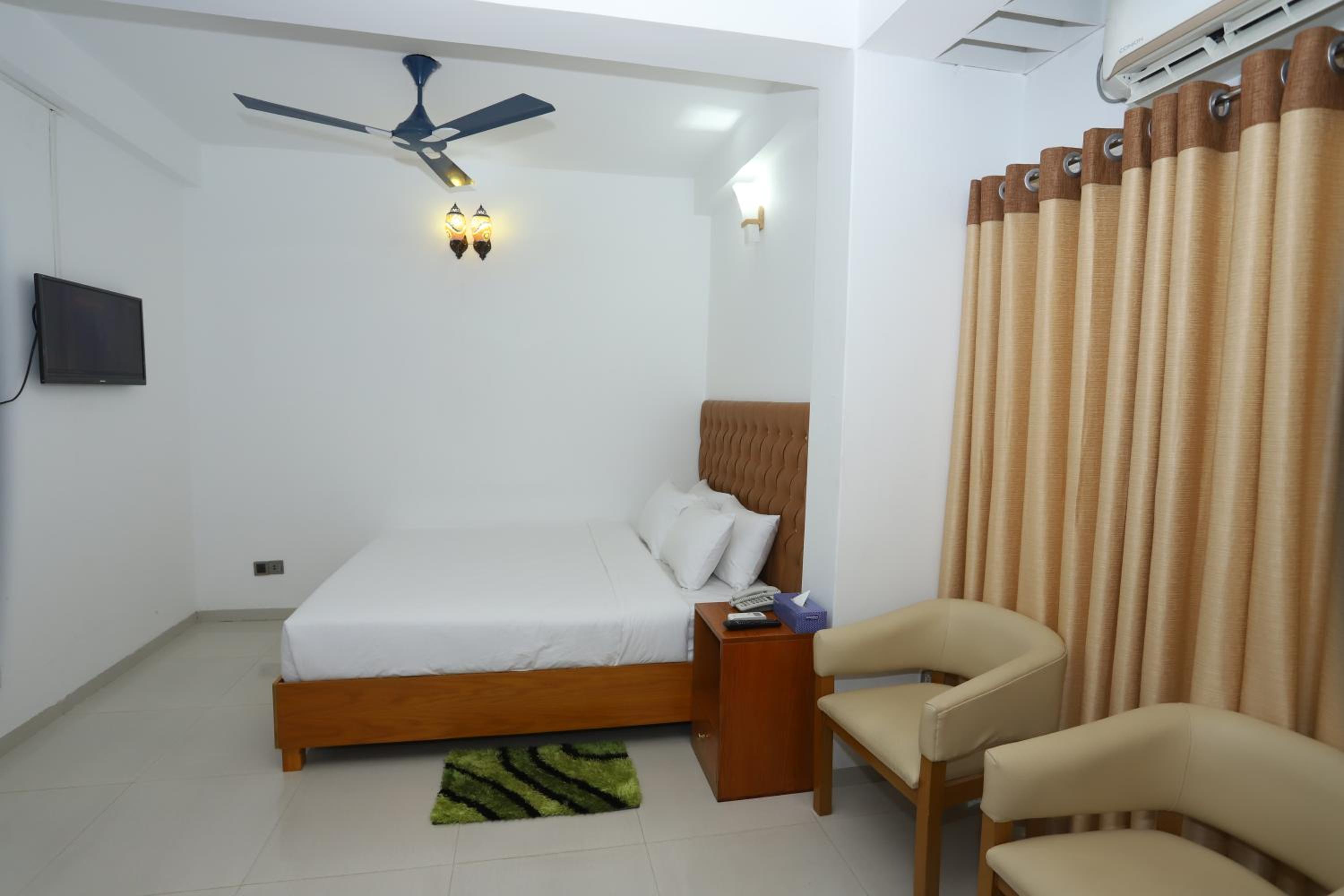 Deluxe Family Suite