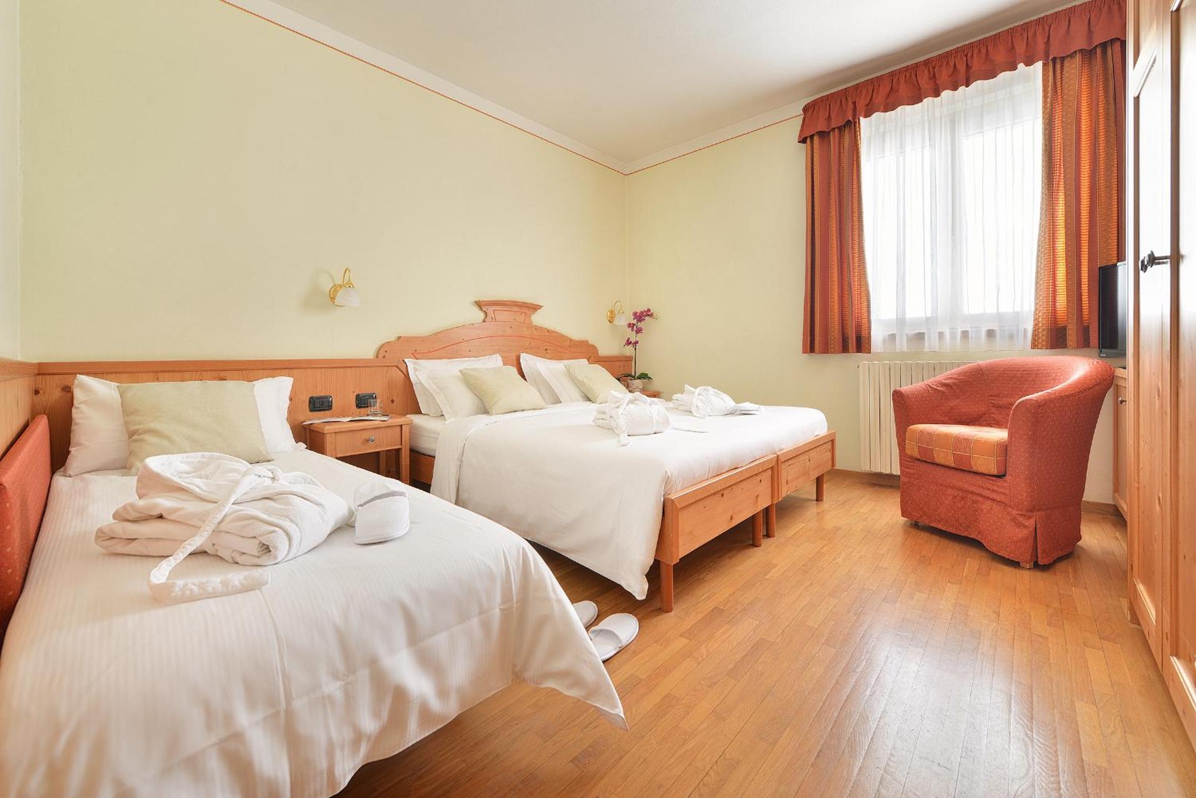 Standard Triple Room - Photo 3
