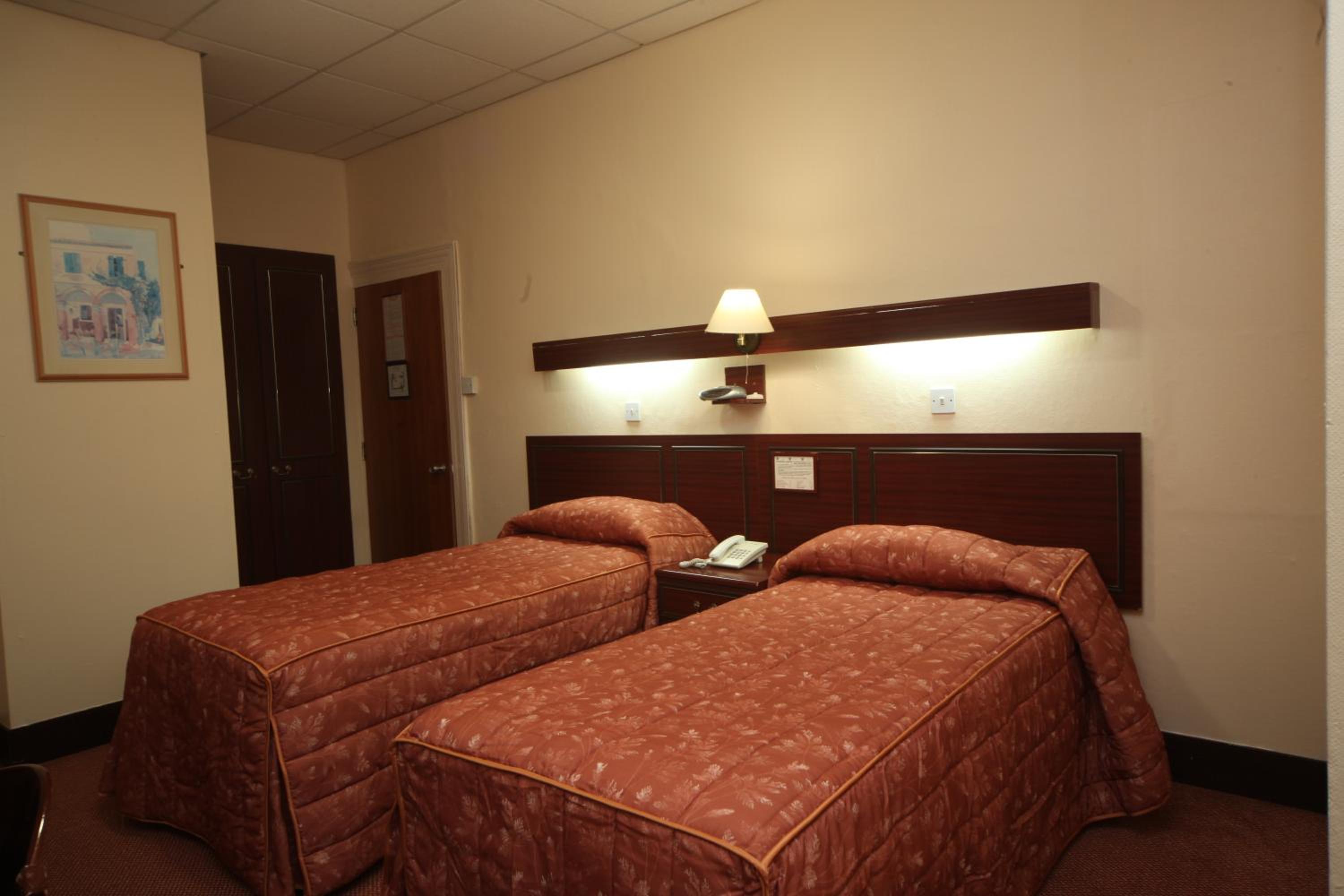 Double or Twin Room photo 1