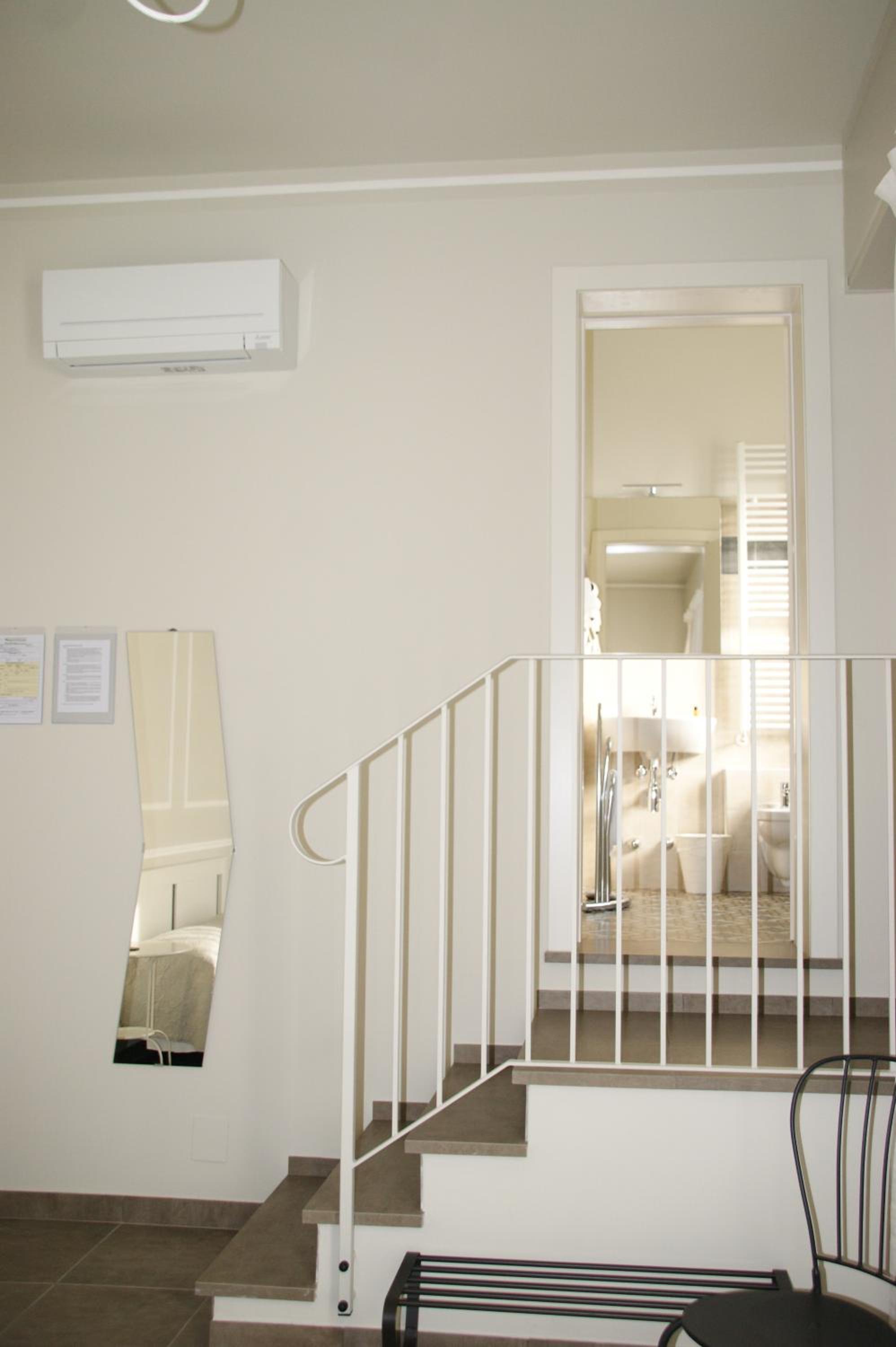 Double Room - Photo 11