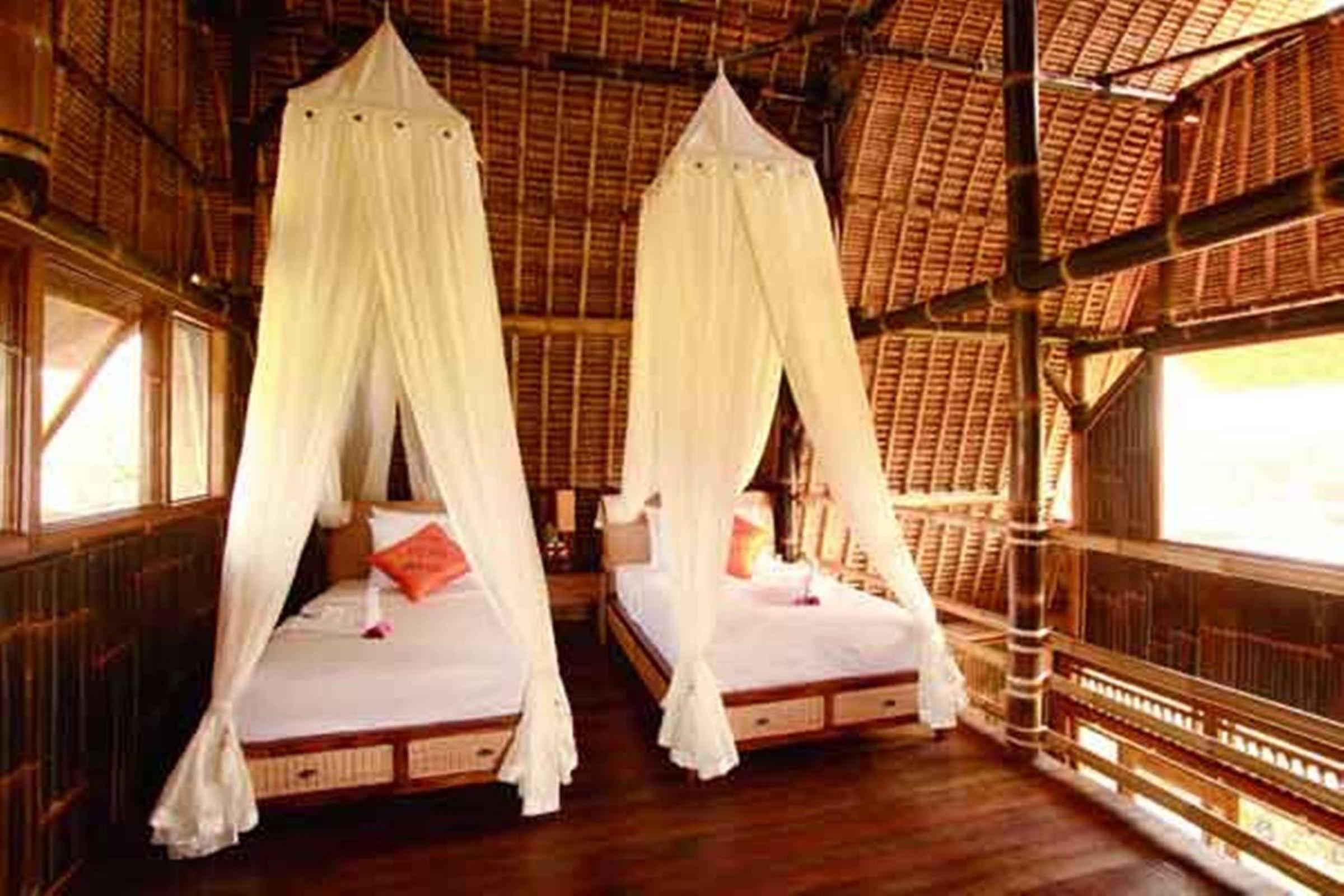 Deluxe Bungalow - Photo 11