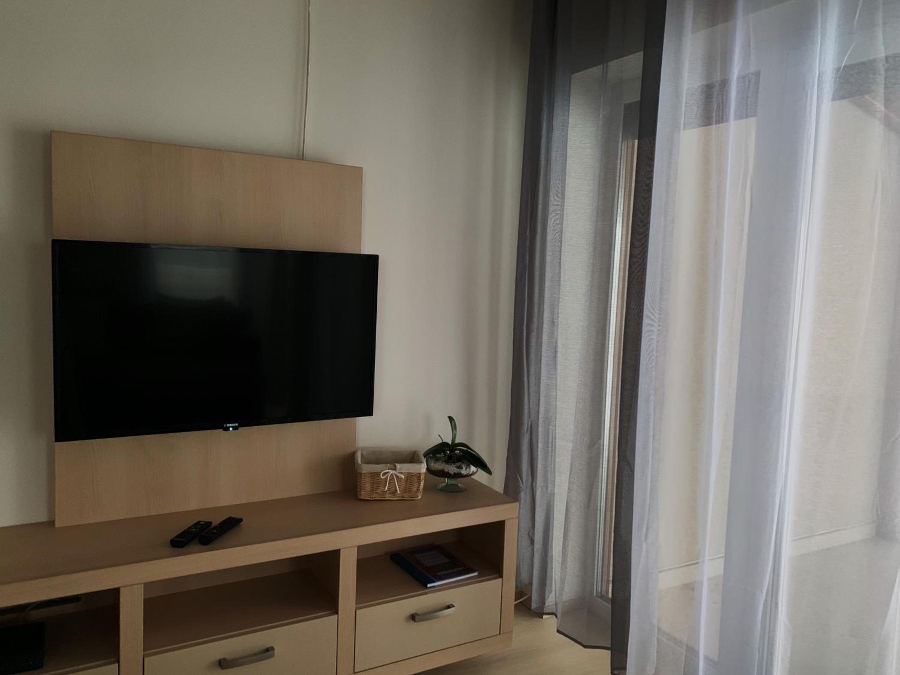 Two-Bedroom Apartment - Photo 4