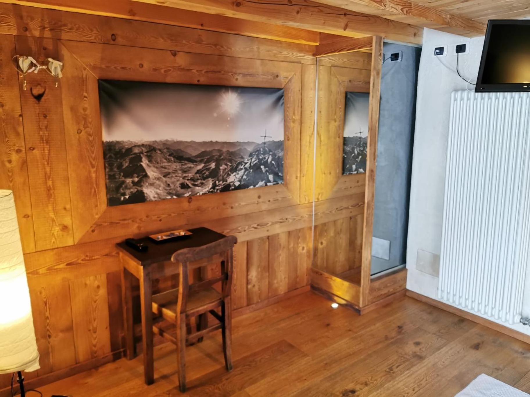 Double or Twin Room photo 2