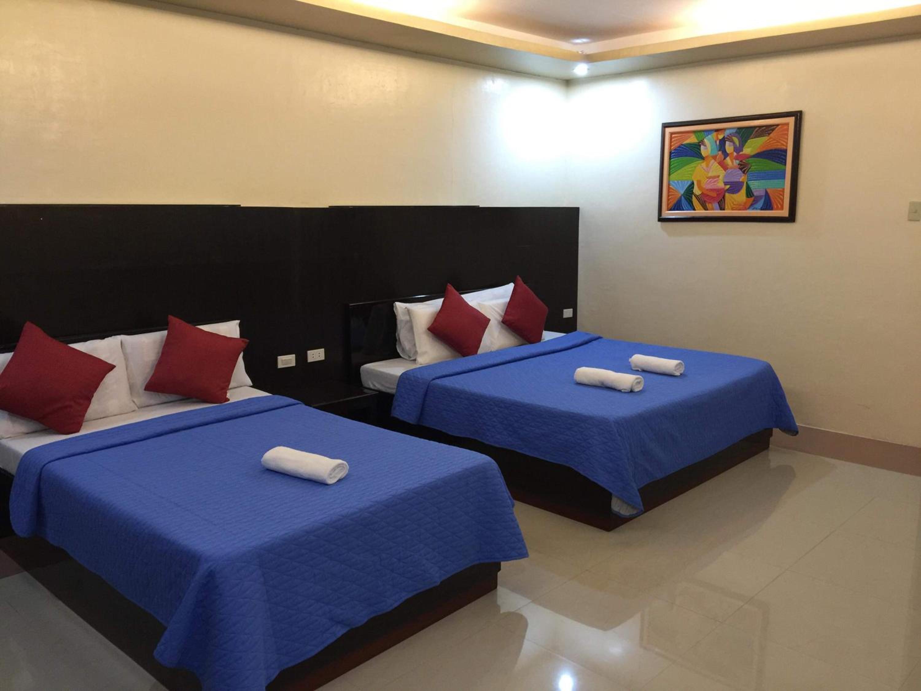 Family Room - Photo 6
