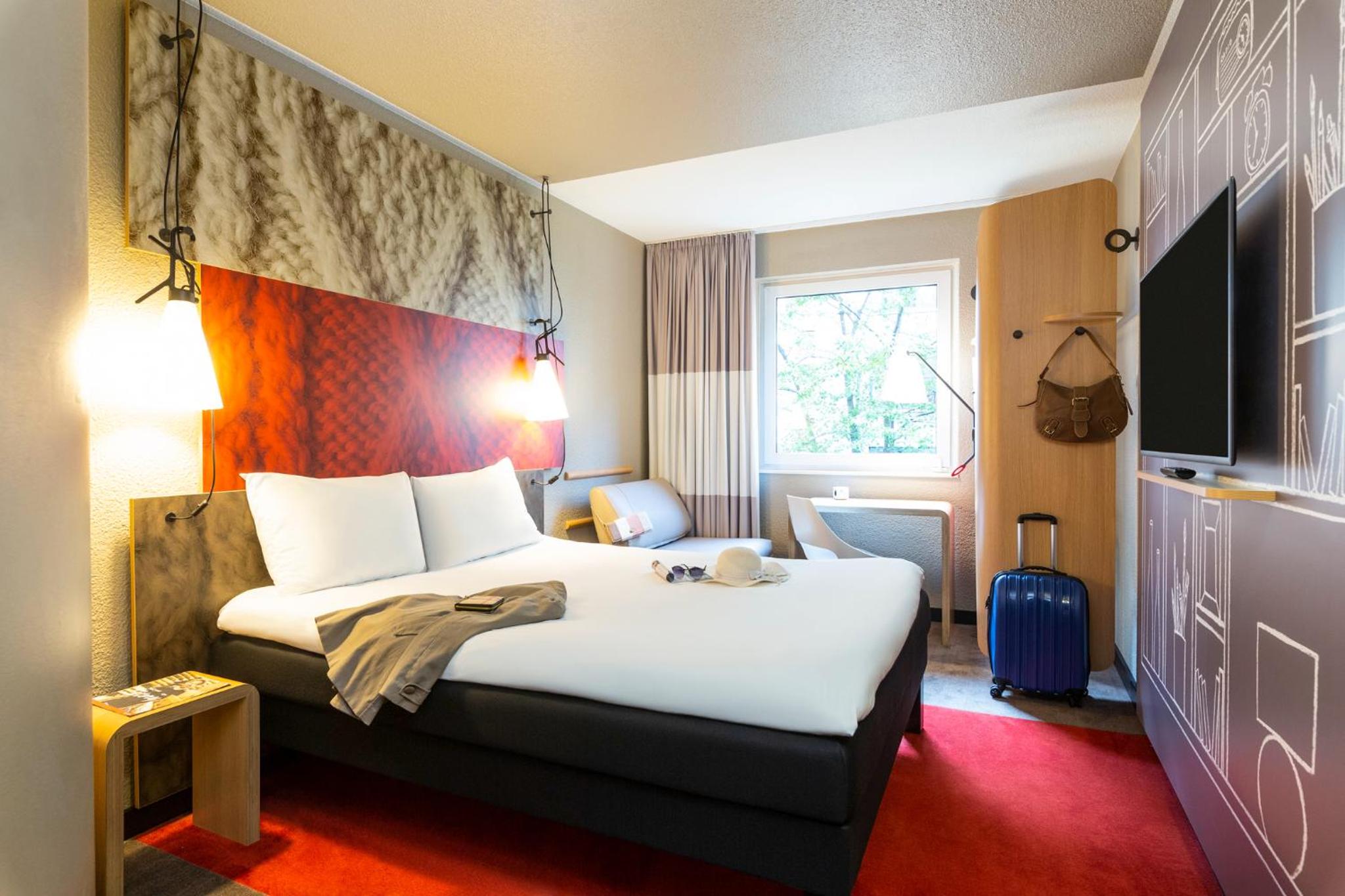 Superior Double Room and Sofa - Photo 1