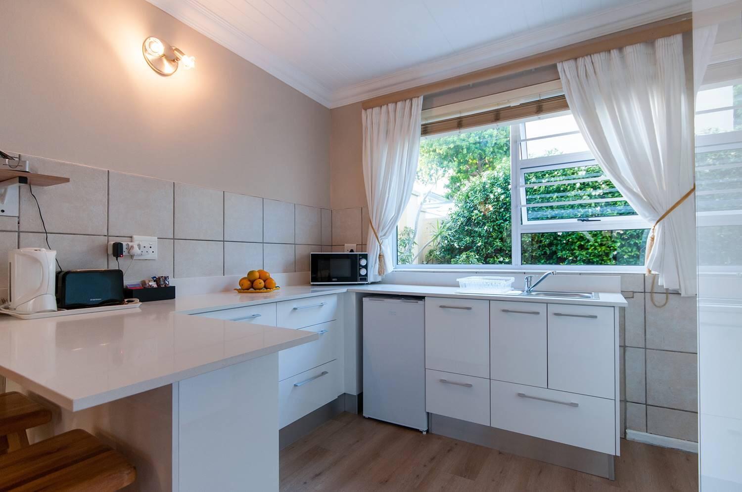 Standard Double Room - Photo 4