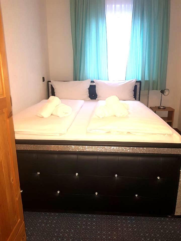 Double Room with Shared Bathroom