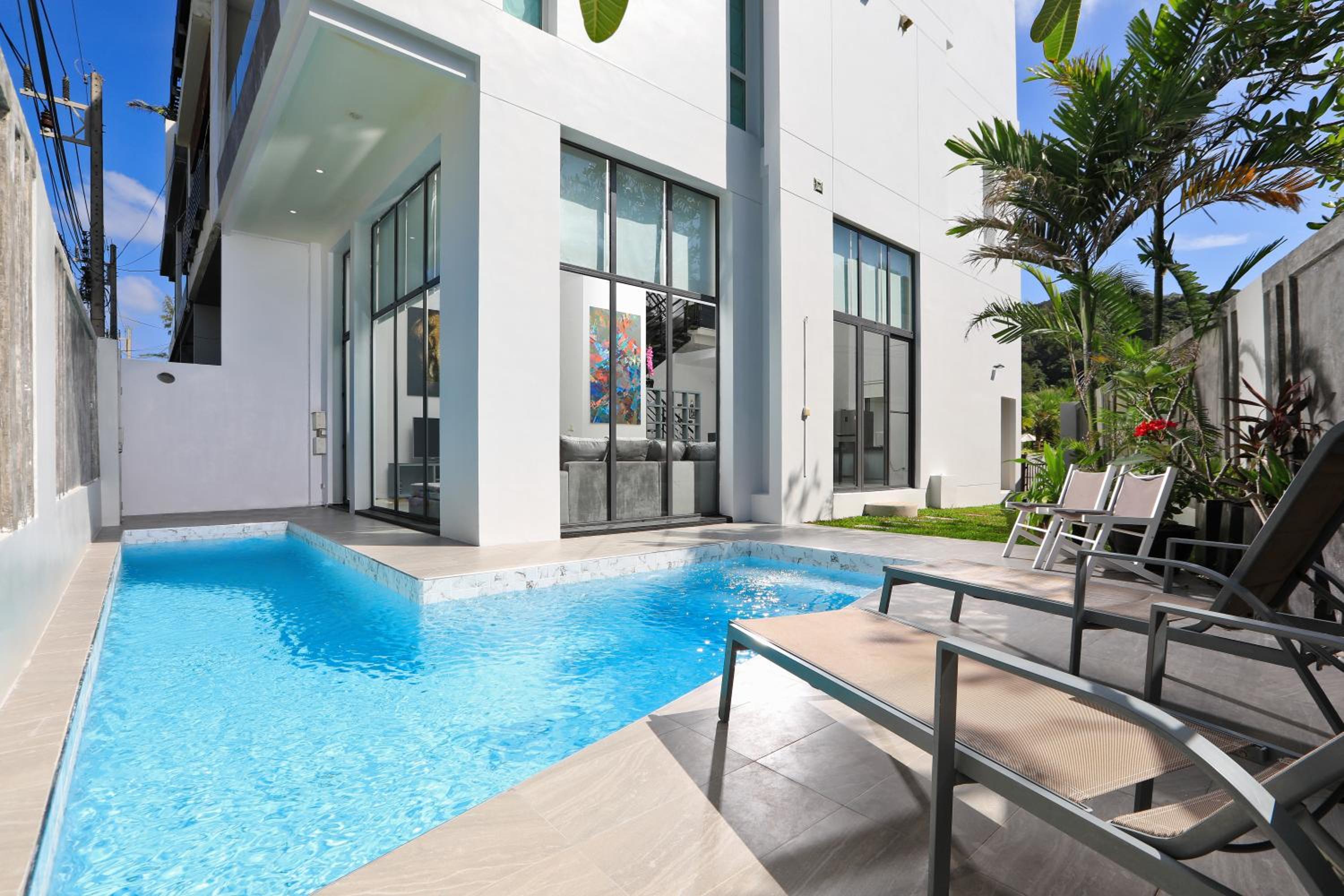 Three-Bedroom Villa photo 3