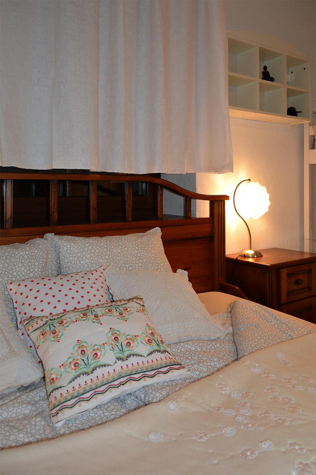 Family Room with Private Bathroom - Photo 2
