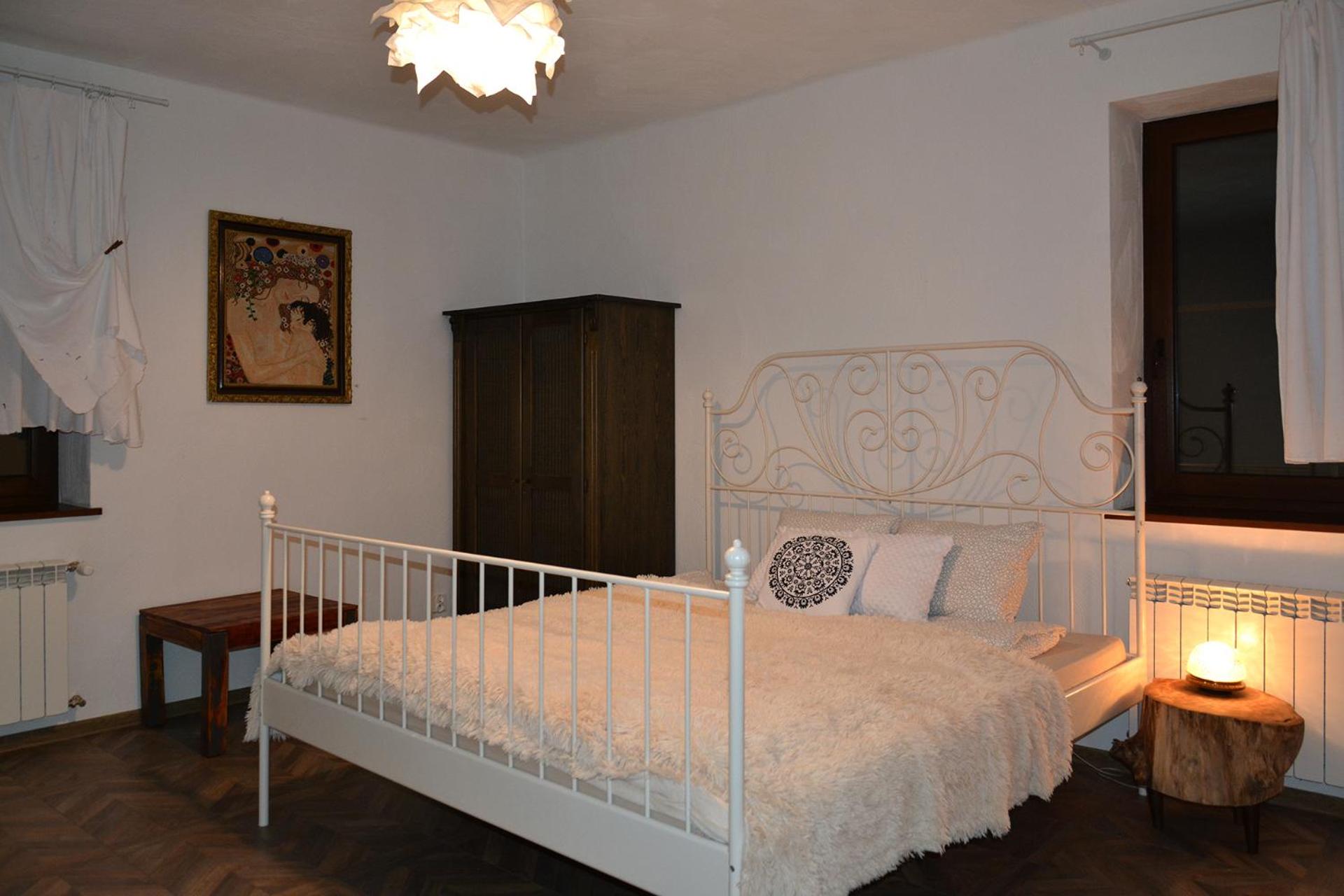 Triple Room with Private Bathroom - Photo 2