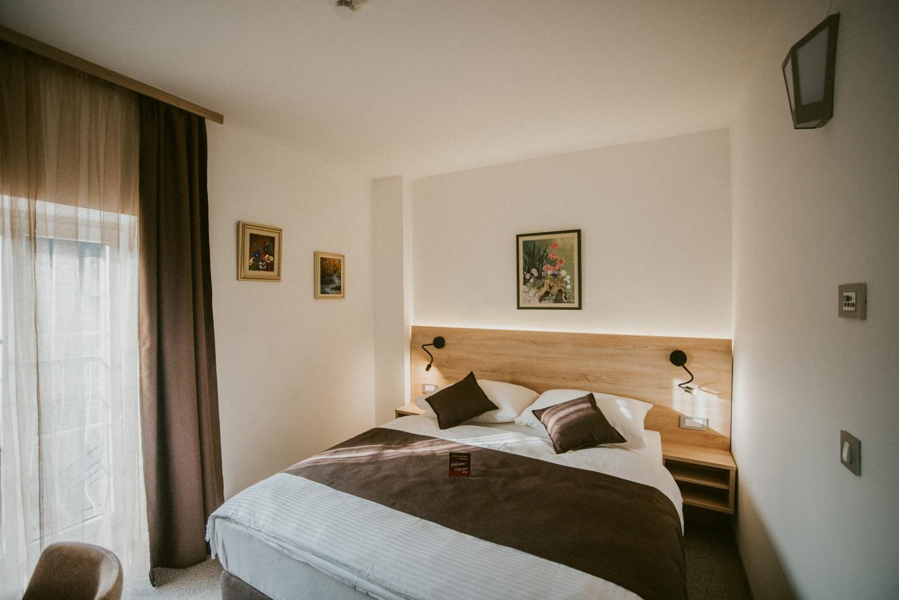 Economy Double Room photo 1