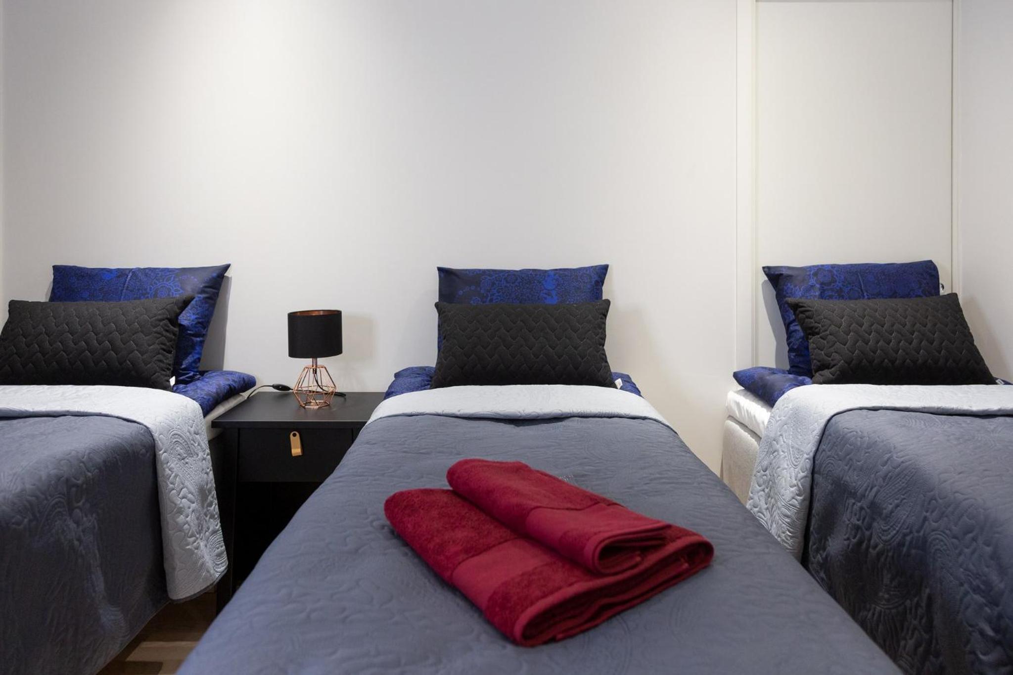Two-Bedroom Apartment - Photo 3