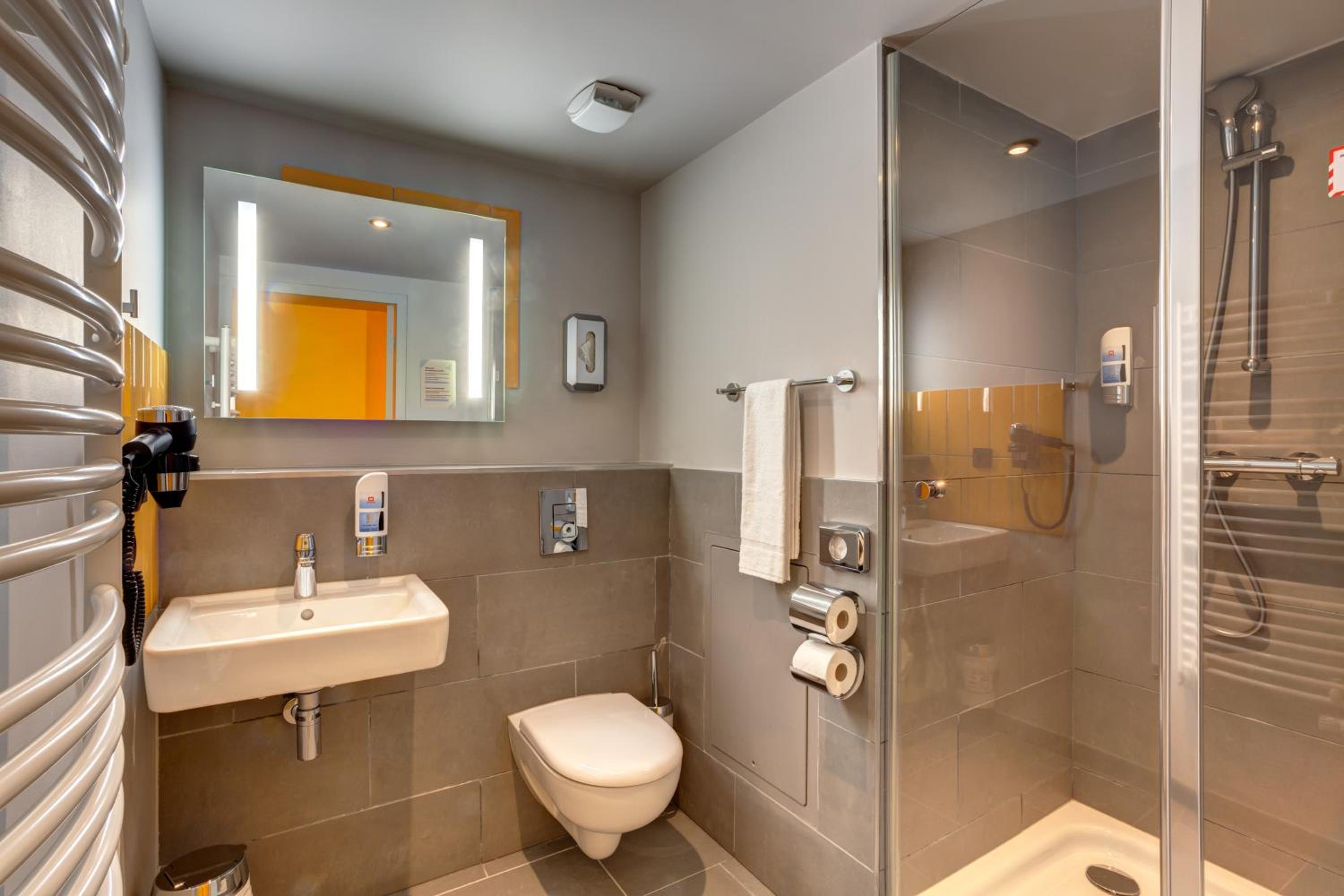 Standard Triple Room photo 3