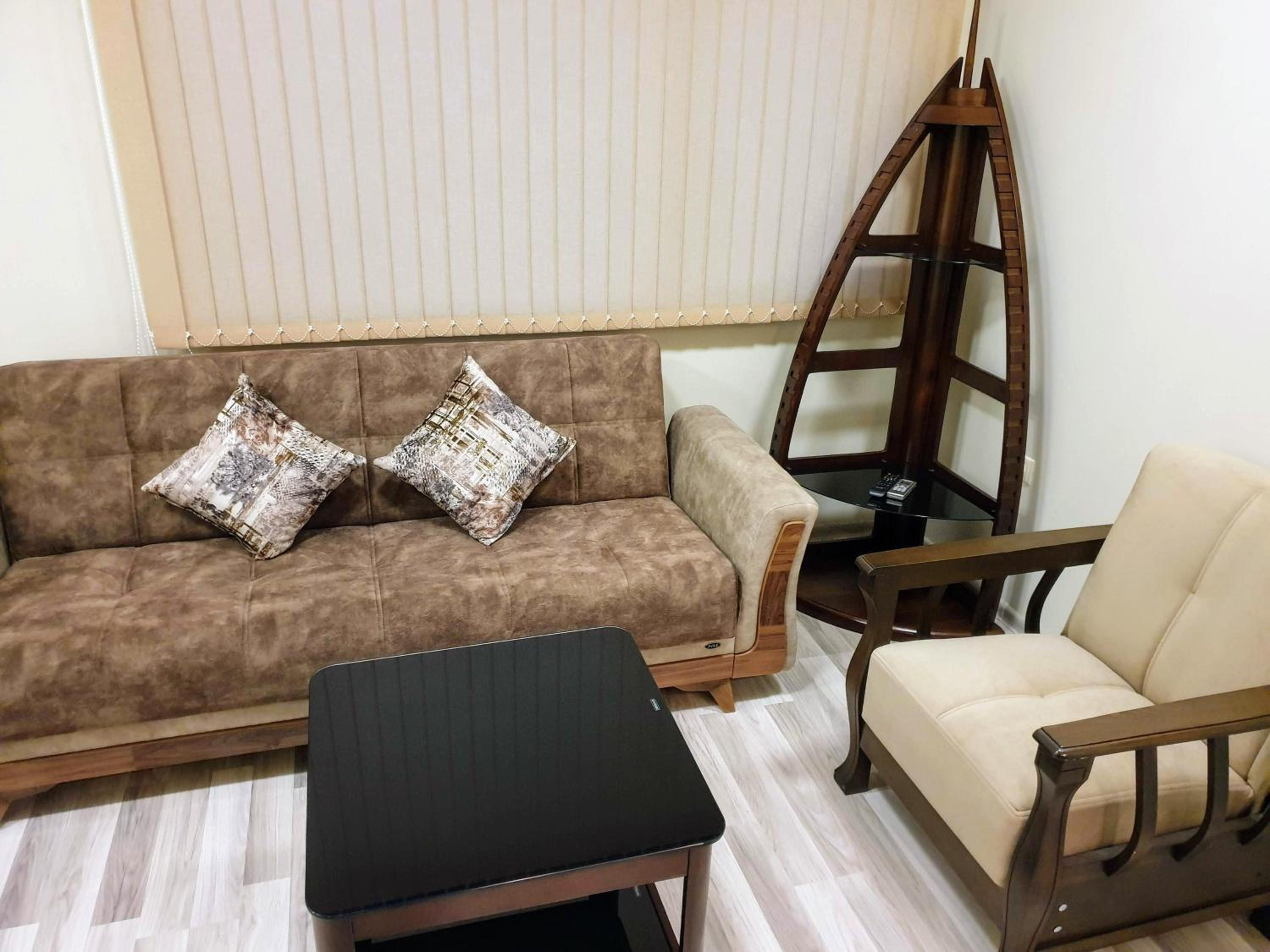 Deluxe King Room - Photo 1