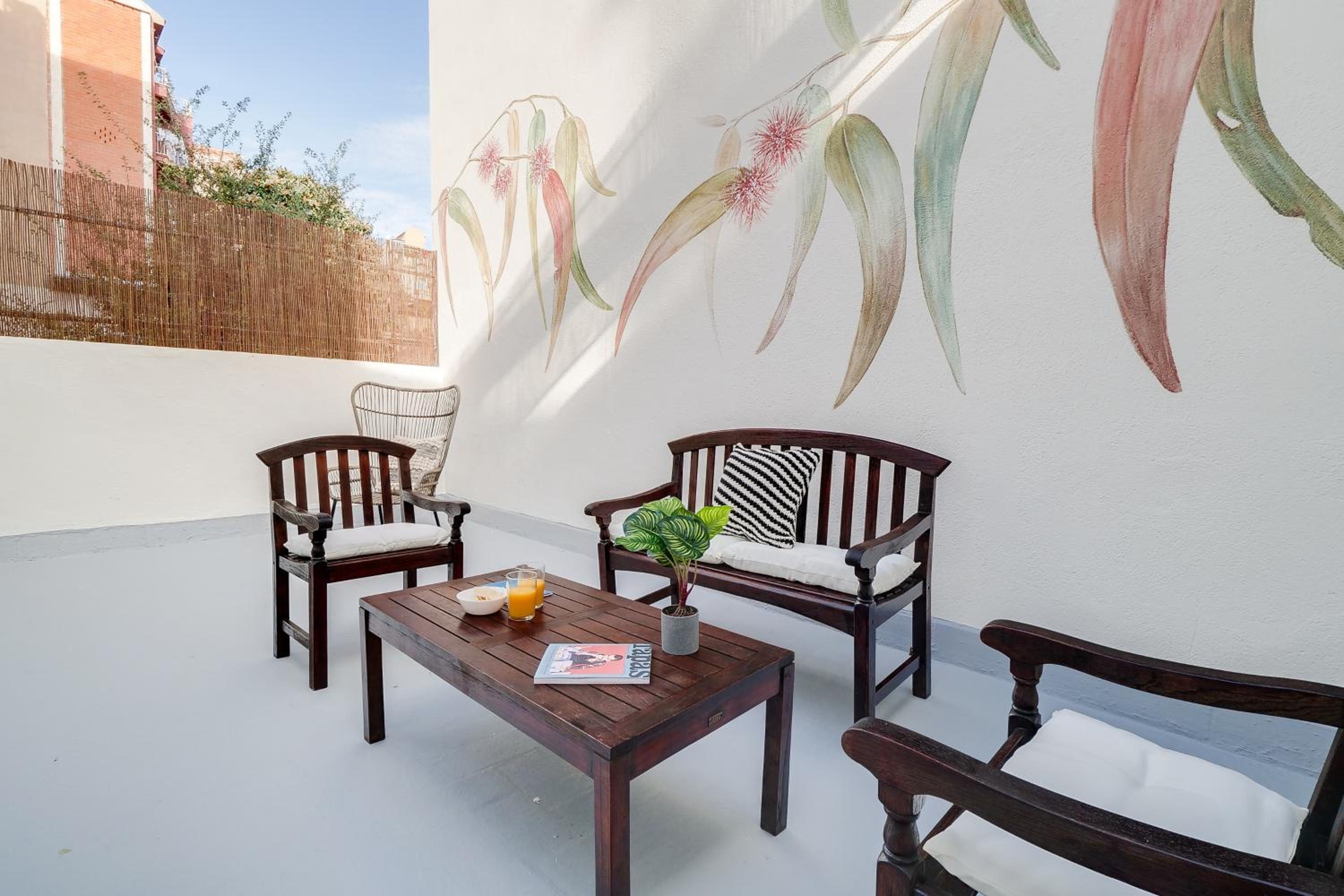 Apartment with Terrace photo 2