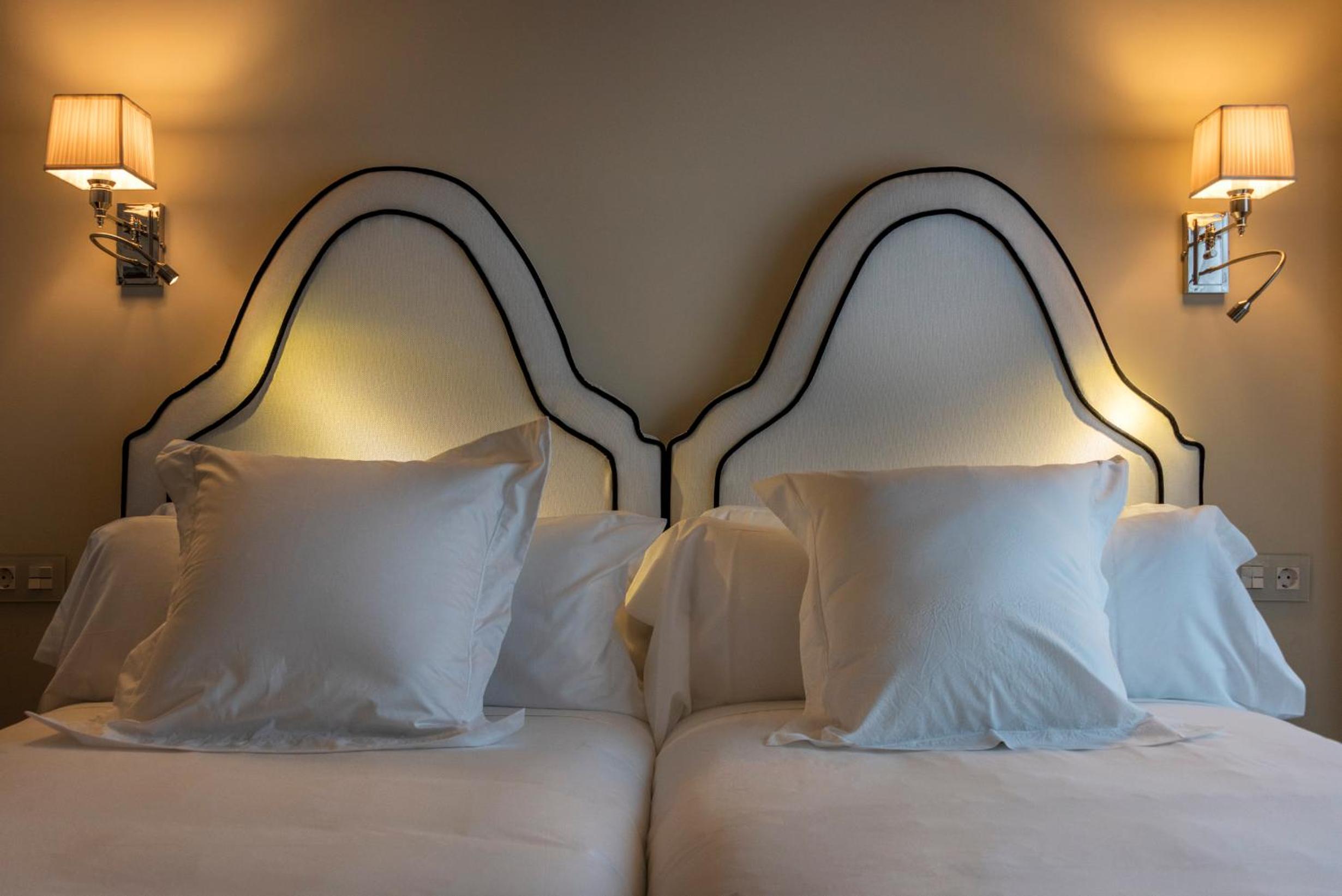 Deluxe Double or Twin Room - Photo 4