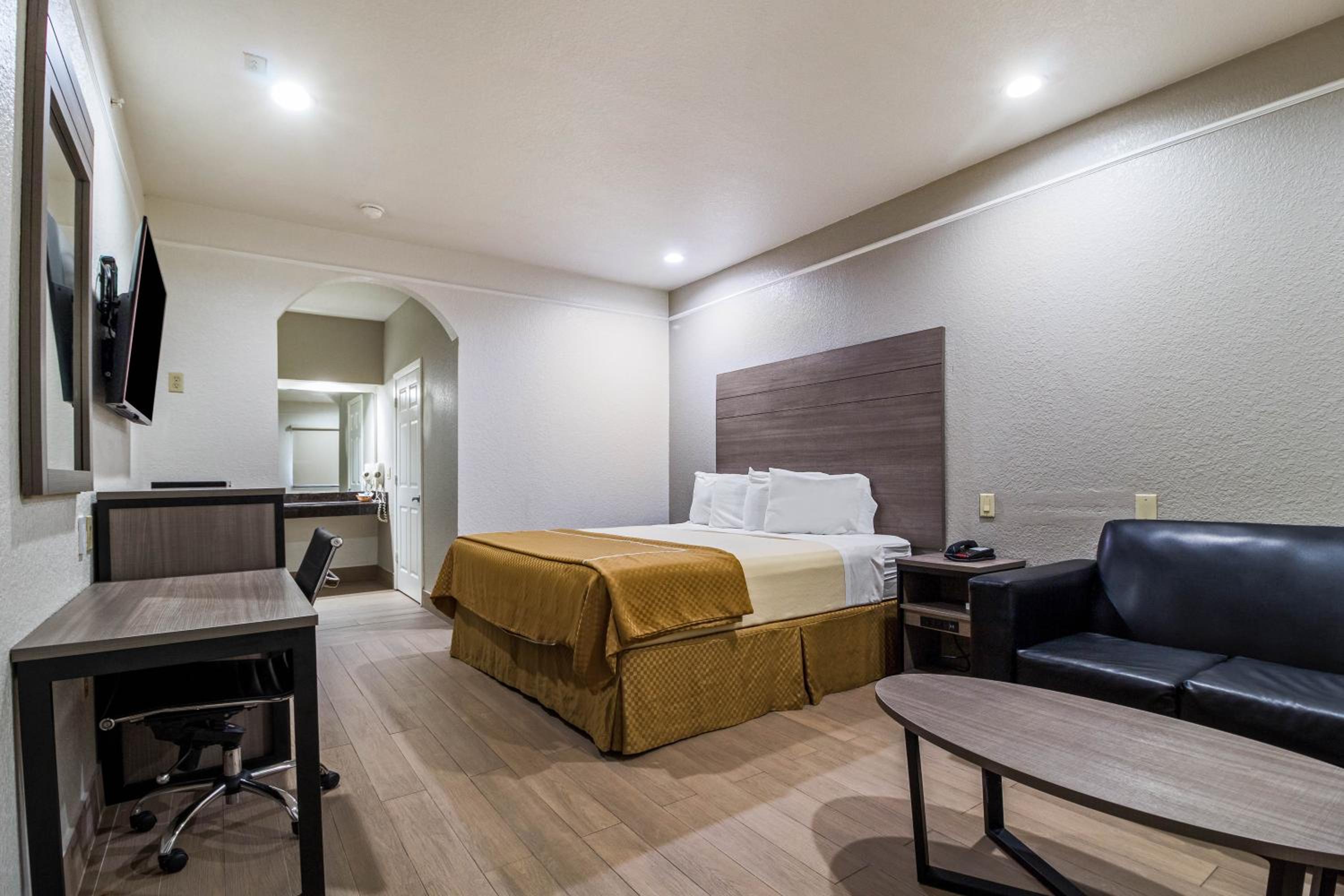 King Room - Photo 1