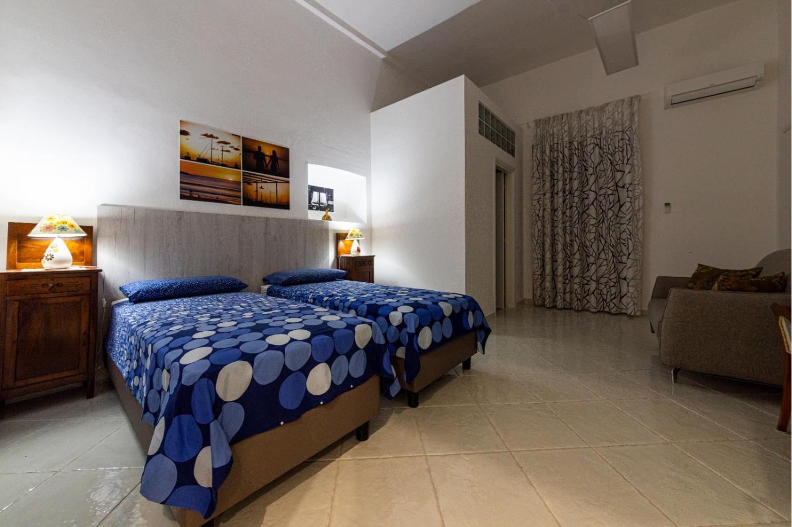 Triple Room with Private Bathroom photo 1