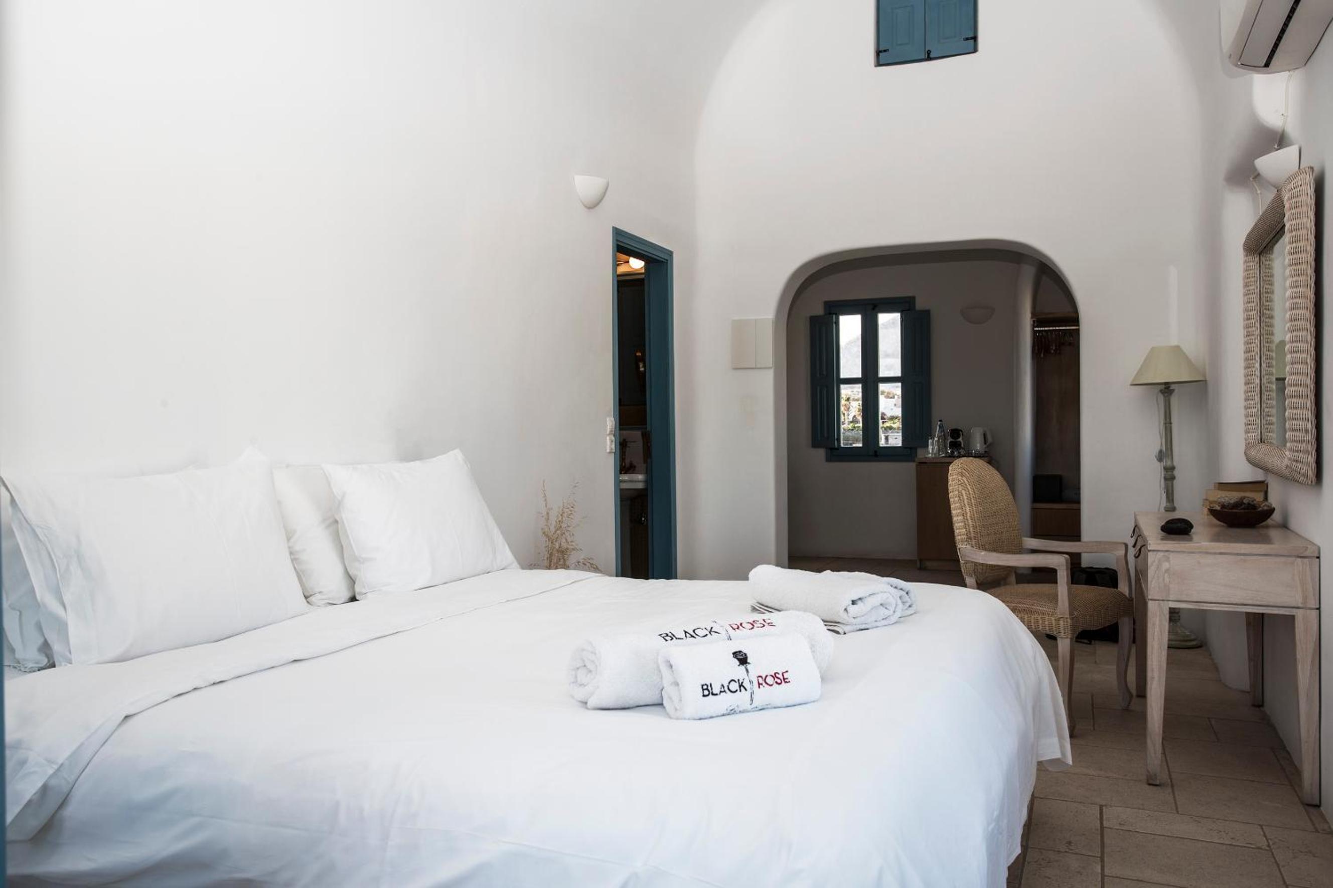 Suite with Balcony and Sea View