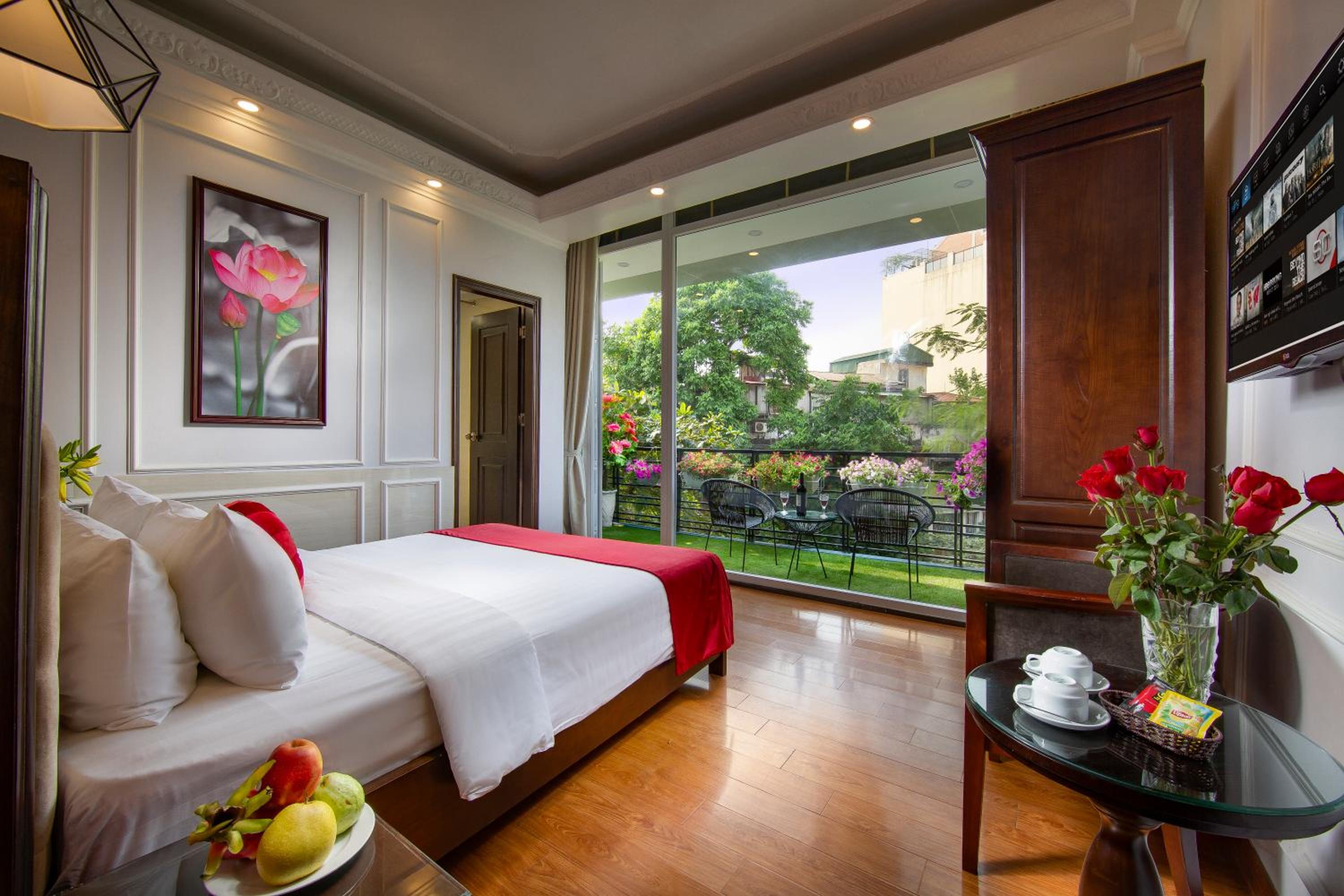 Premium Suite Large Balcony City View  photo 1