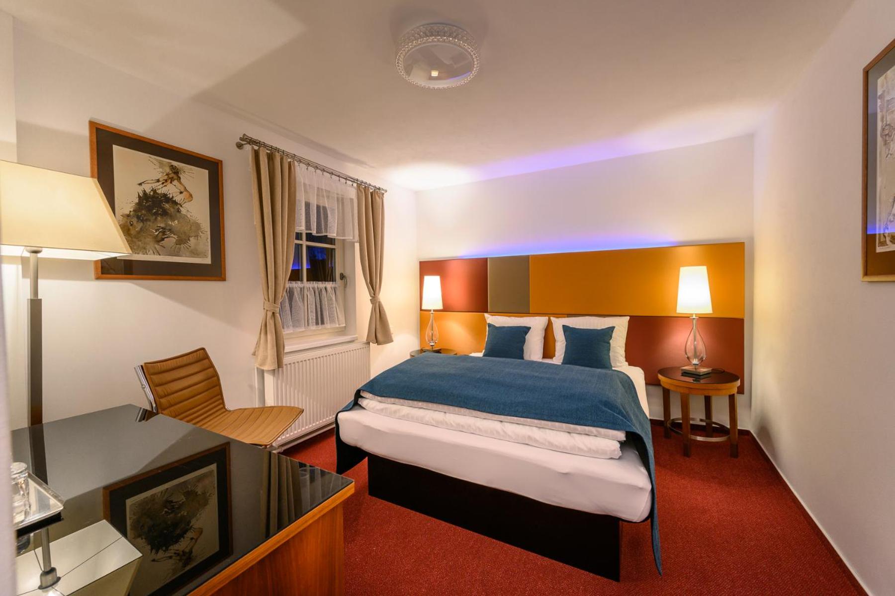 Deluxe Double Room with Shower photo 1