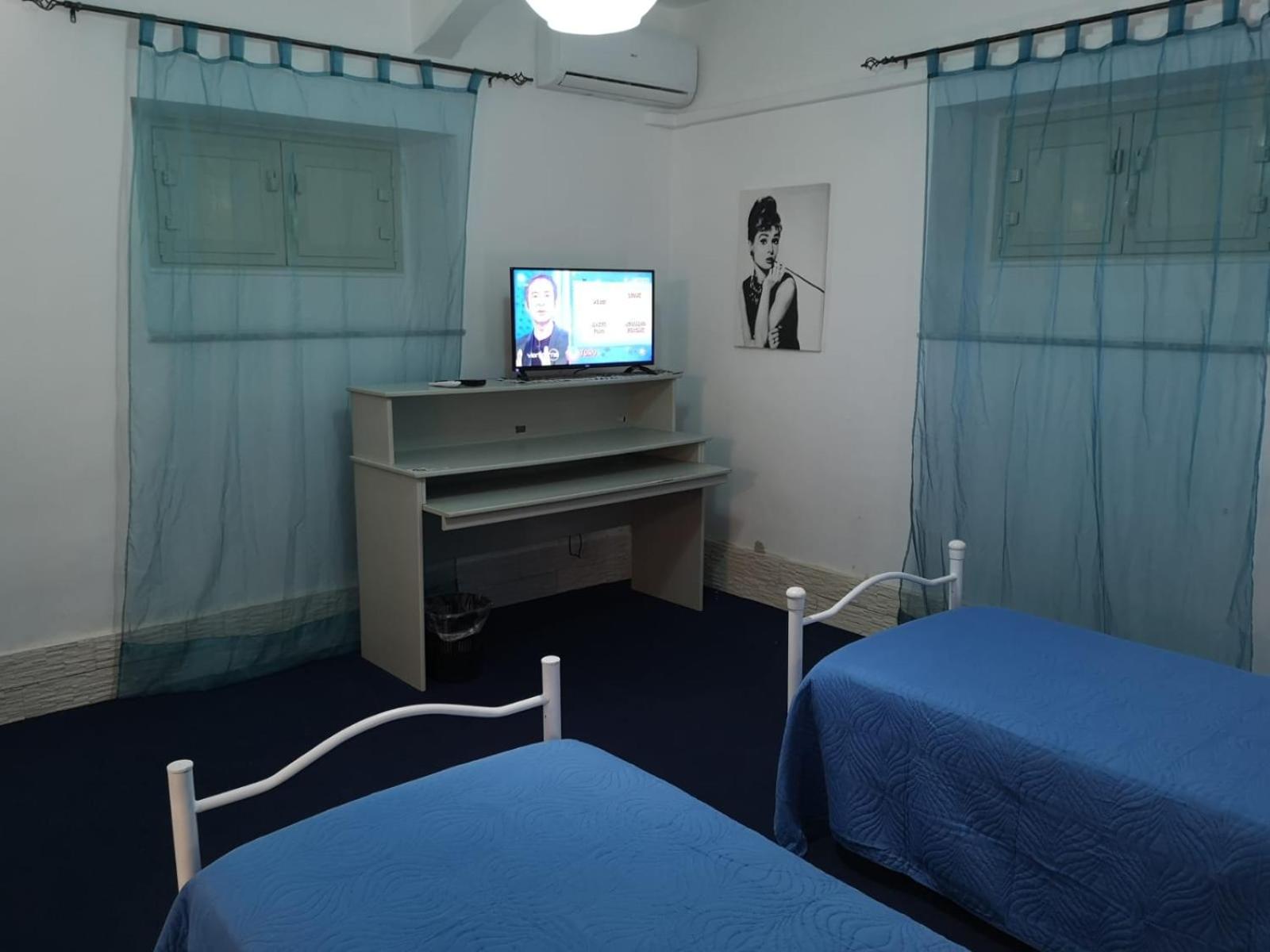 Two-Bedroom Apartment - Photo 9