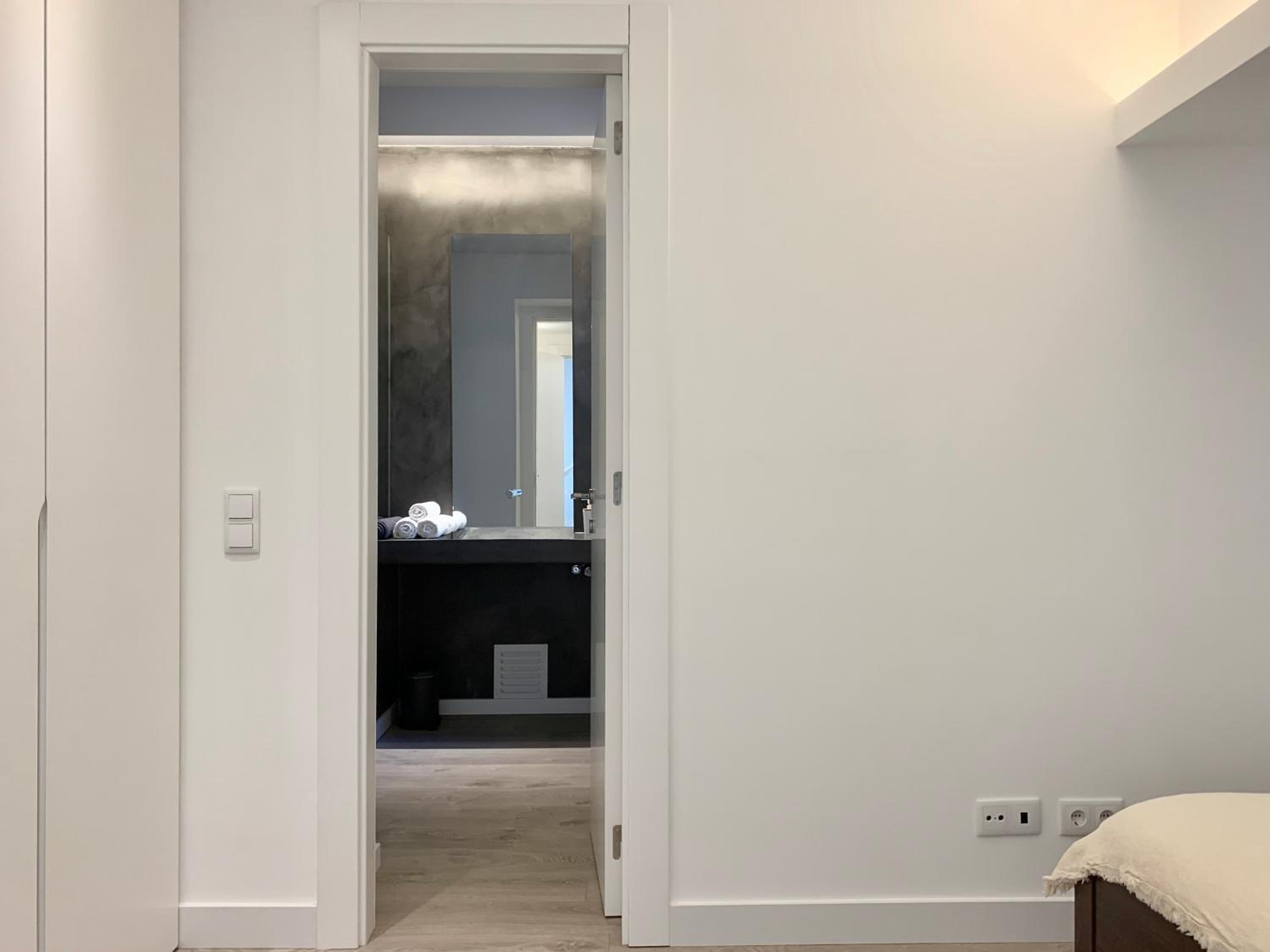 Three-Bedroom Villa - Photo 43