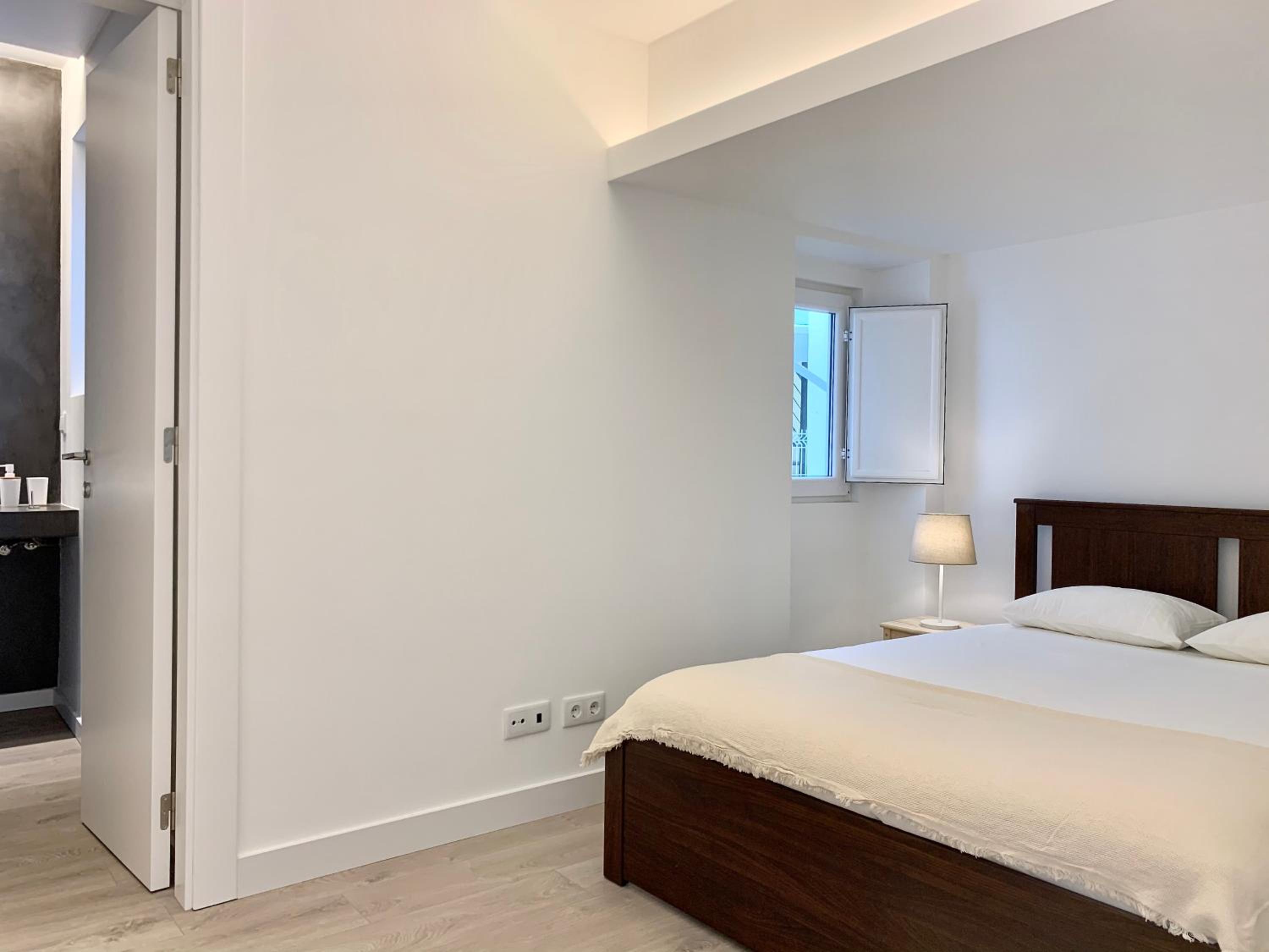 Three-Bedroom Villa - Photo 45